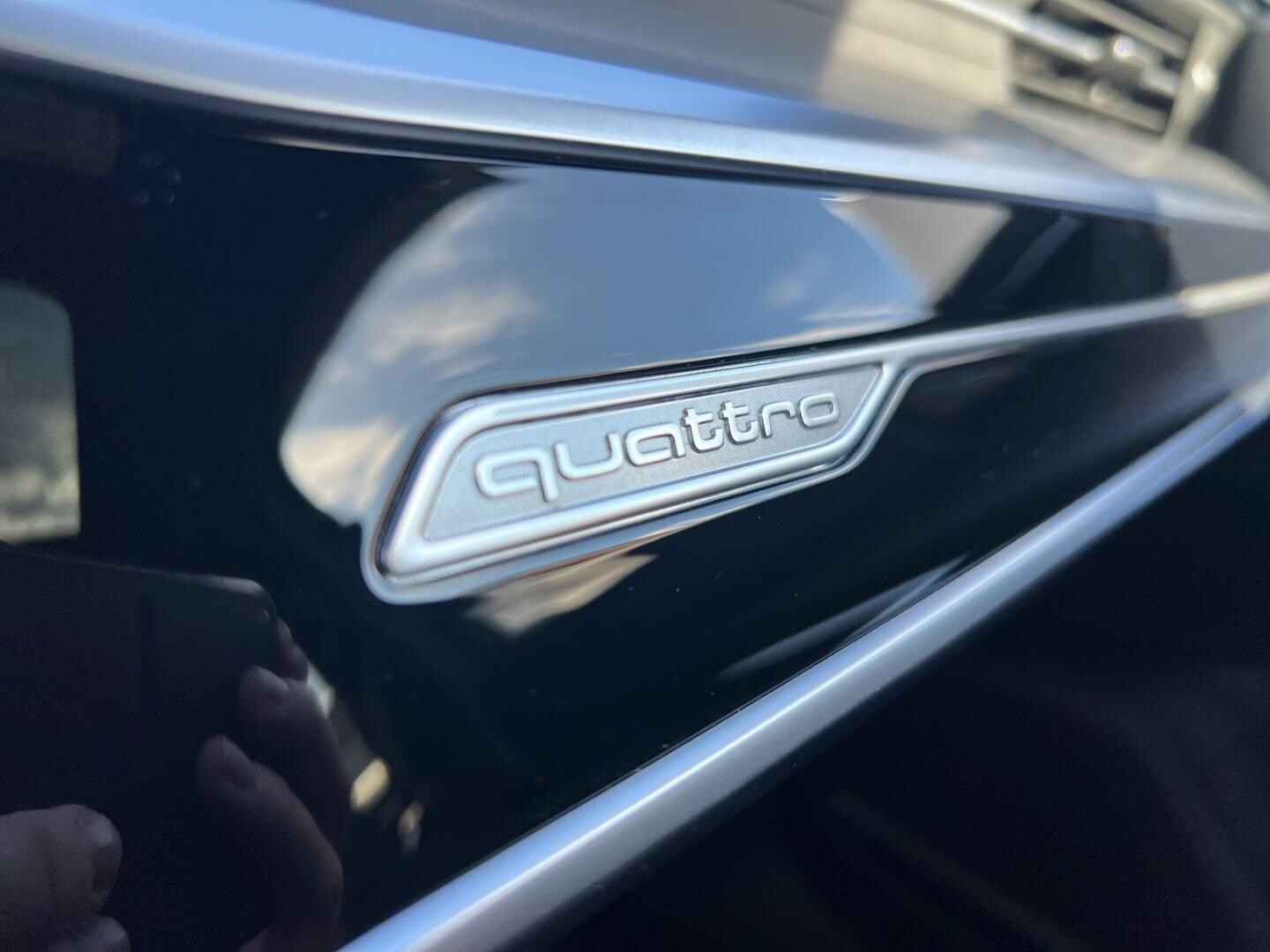Bild über Audi S6 TDI quattro tiptronic - für weitere Informationen kontaktieren Sie den Audi Partner