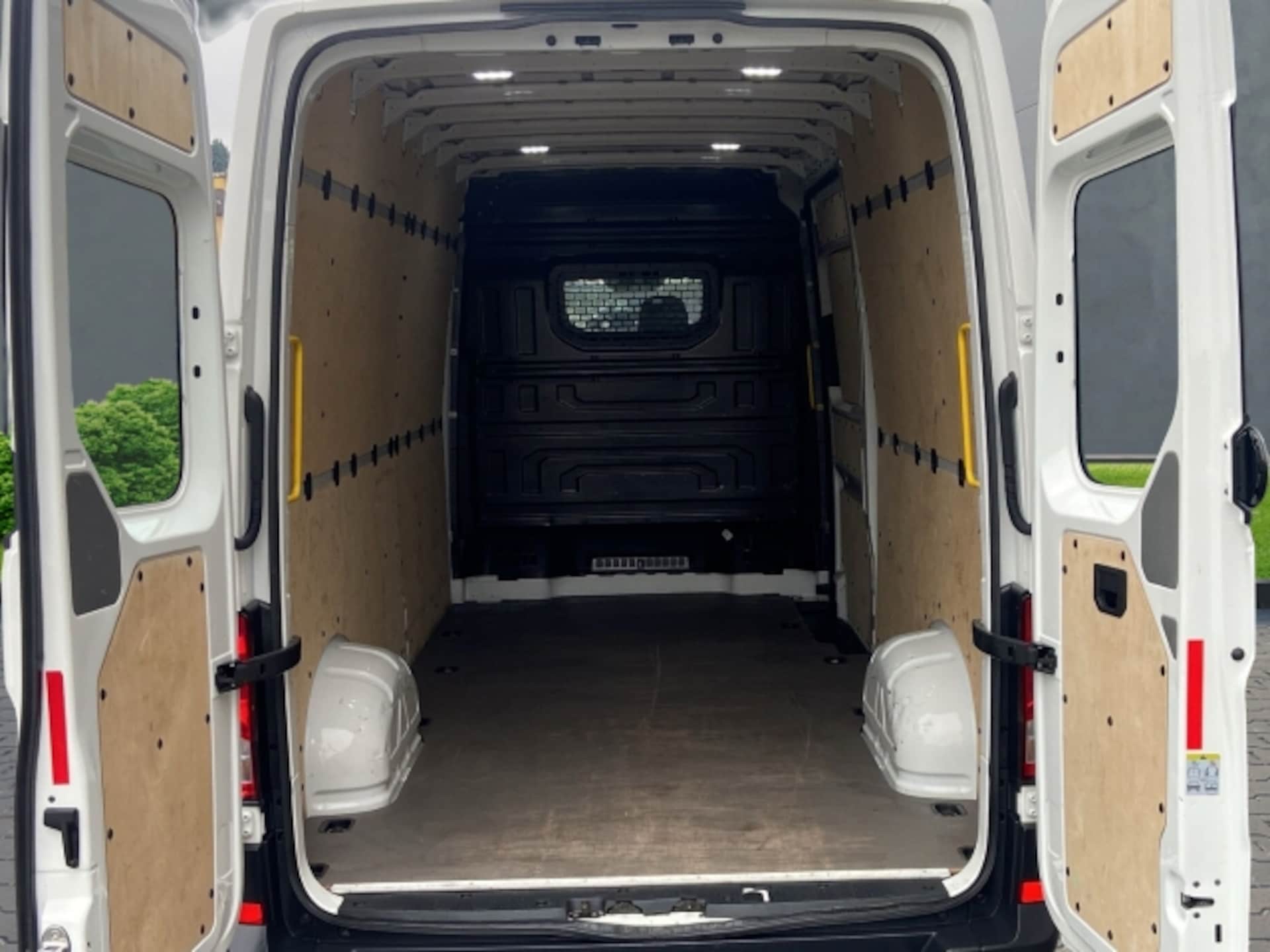 Volkswagen Crafter Kasten langer Radstand