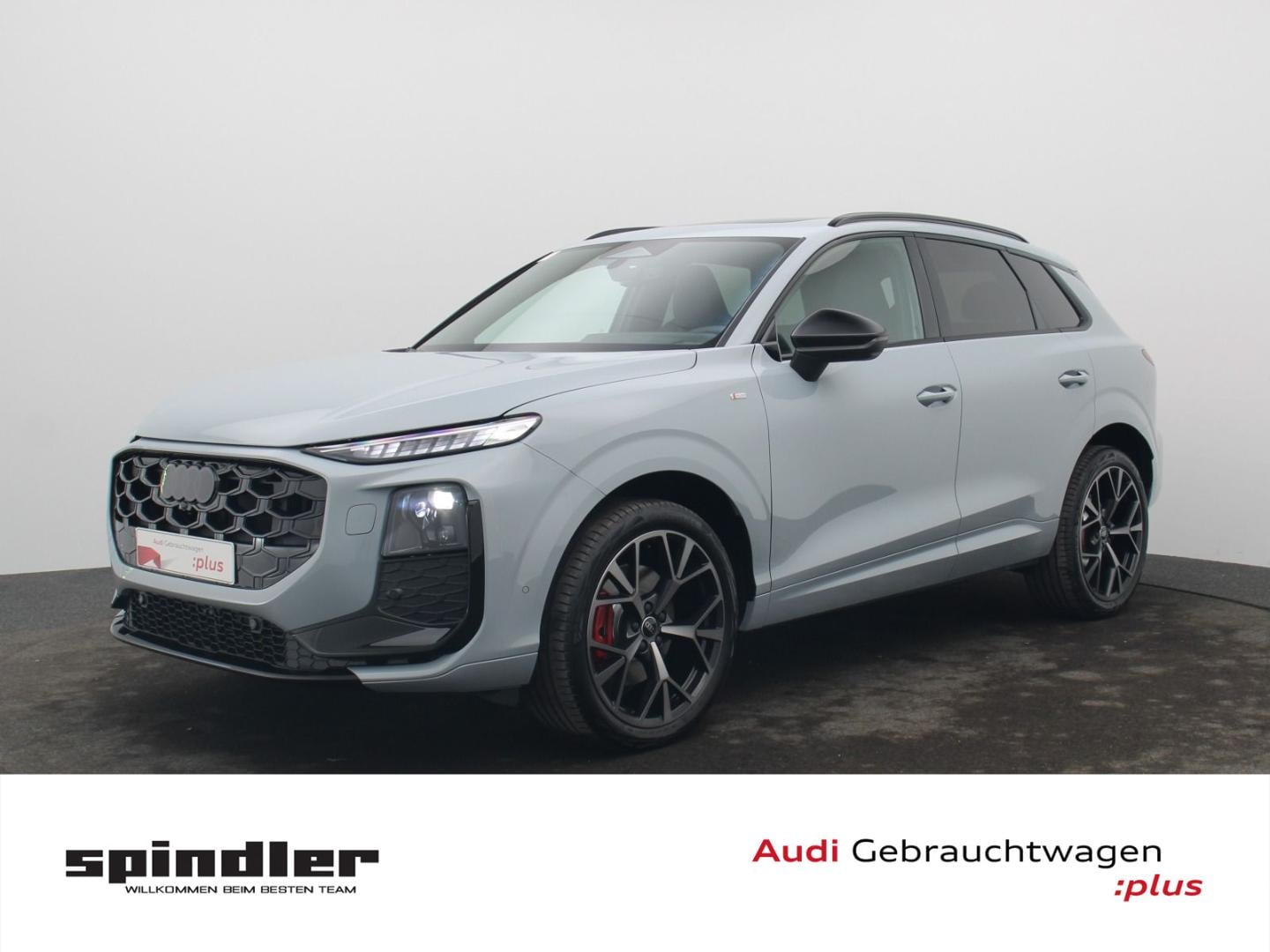 Bild über Audi Q3 SUV TFSI quattro 195 kW S tronic - für weitere Informationen kontaktieren Sie den Audi Partner
