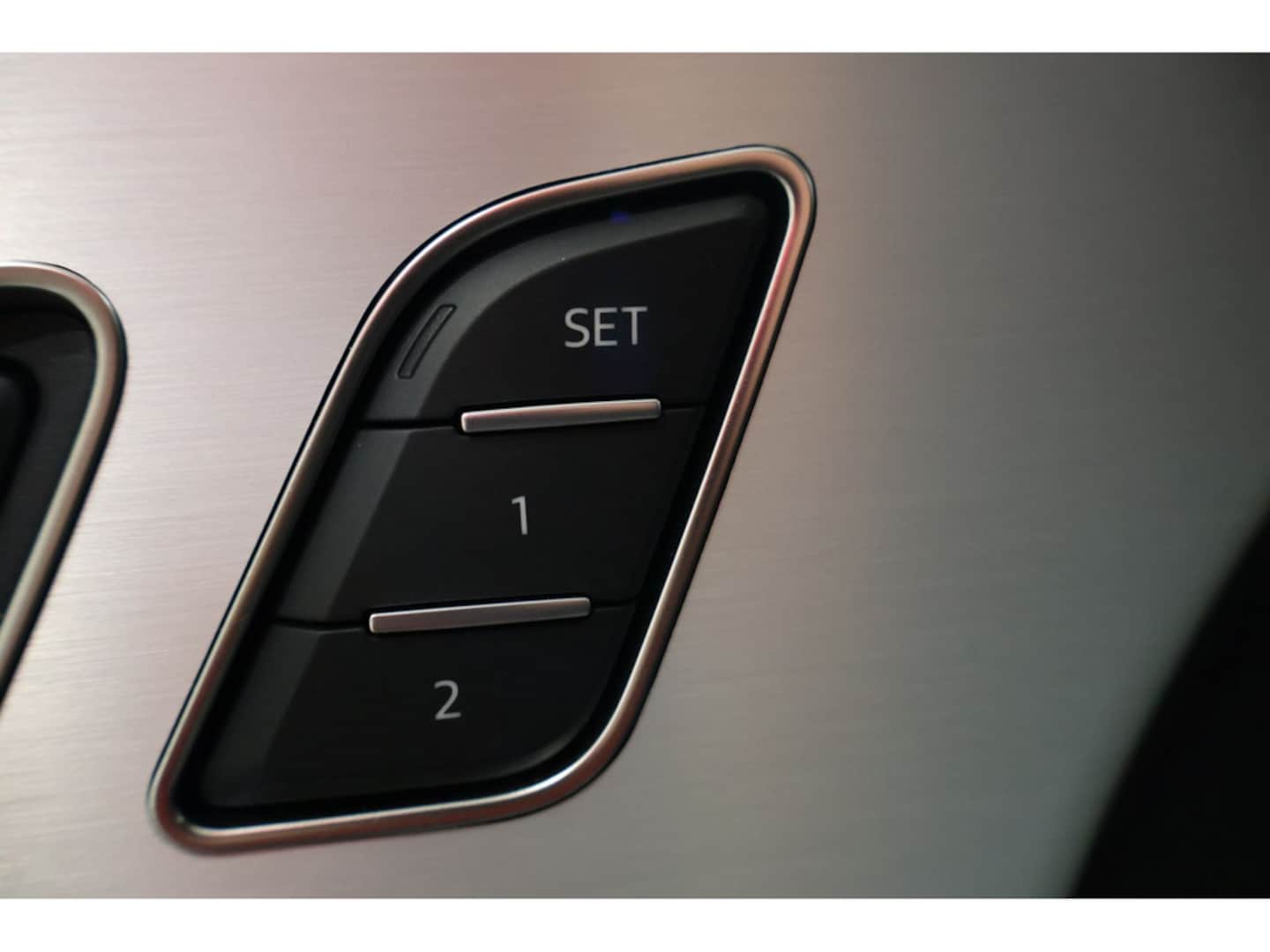 Bild über Audi Q8 SUV 50 TDI quattro tiptronic - für weitere Informationen kontaktieren Sie den Audi Partner