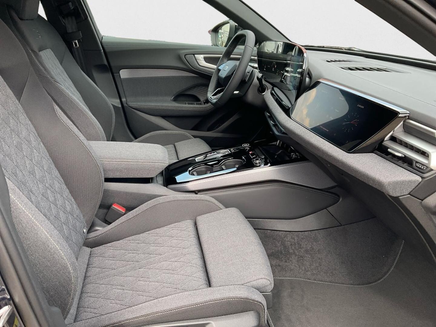 Bild über Audi A5 Avant TDI quattro 150 kW S tronic - für weitere Informationen kontaktieren Sie den Audi Partner