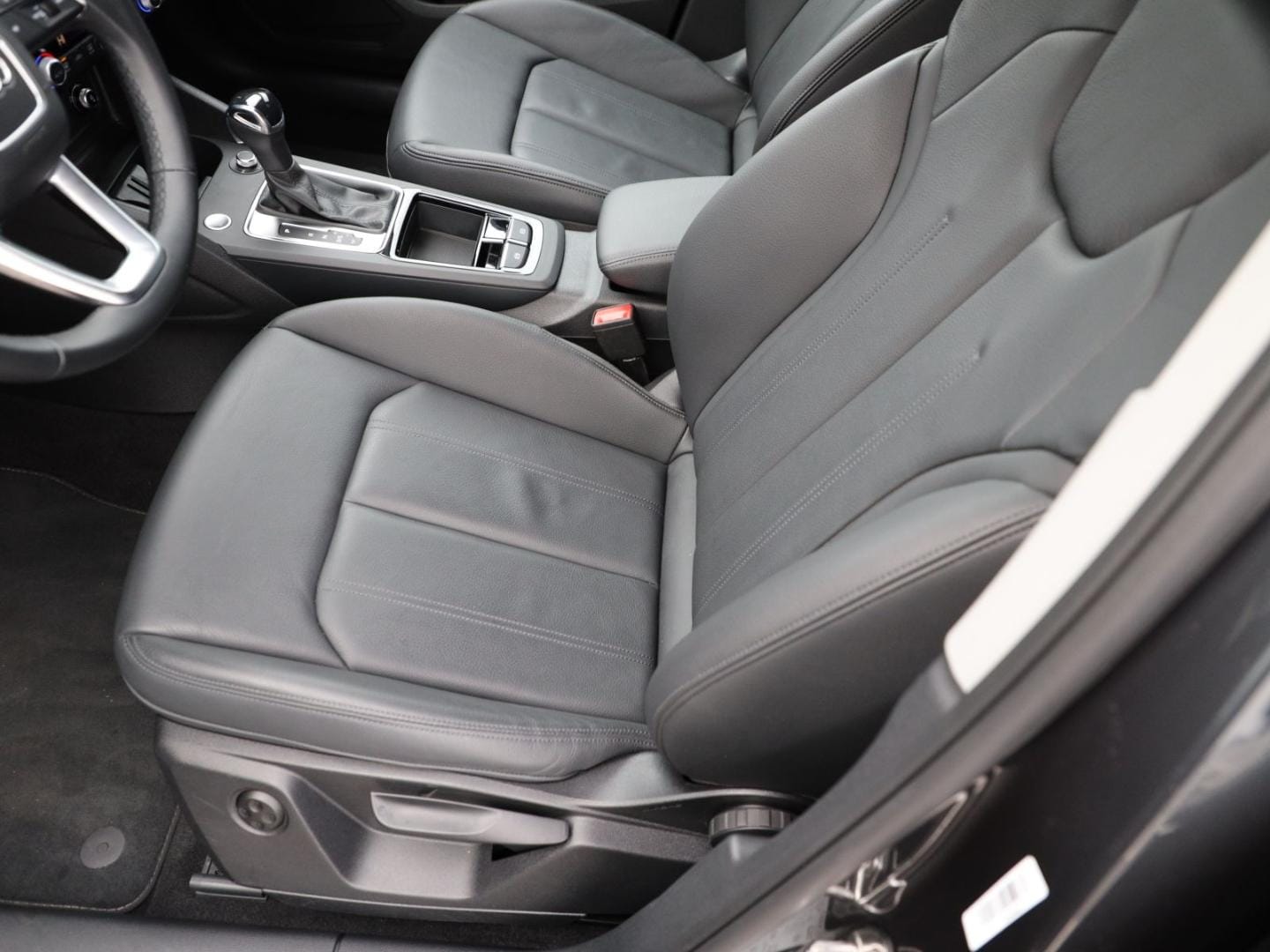 Bild über Audi Q2 advanced 35 TFSI S tronic - für weitere Informationen kontaktieren Sie den Audi Partner