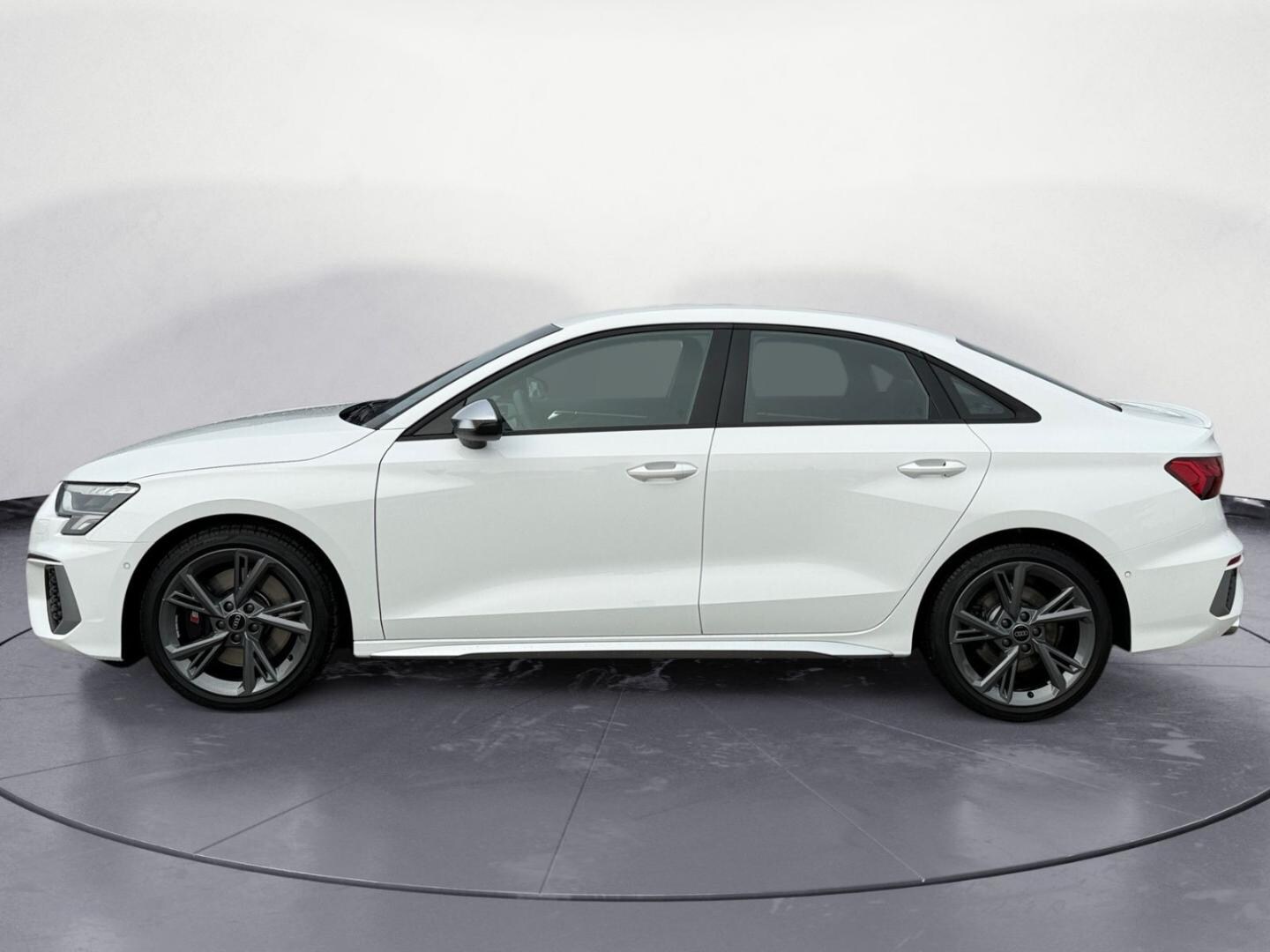 Bild über Audi S3 Limousine TFSI quattro S tronic - für weitere Informationen kontaktieren Sie den Audi Partner