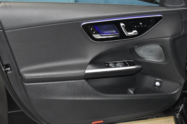 2025 Mercedes-Benz C 300