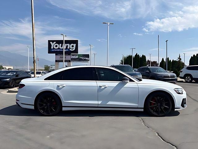 2022 Audi S8 L