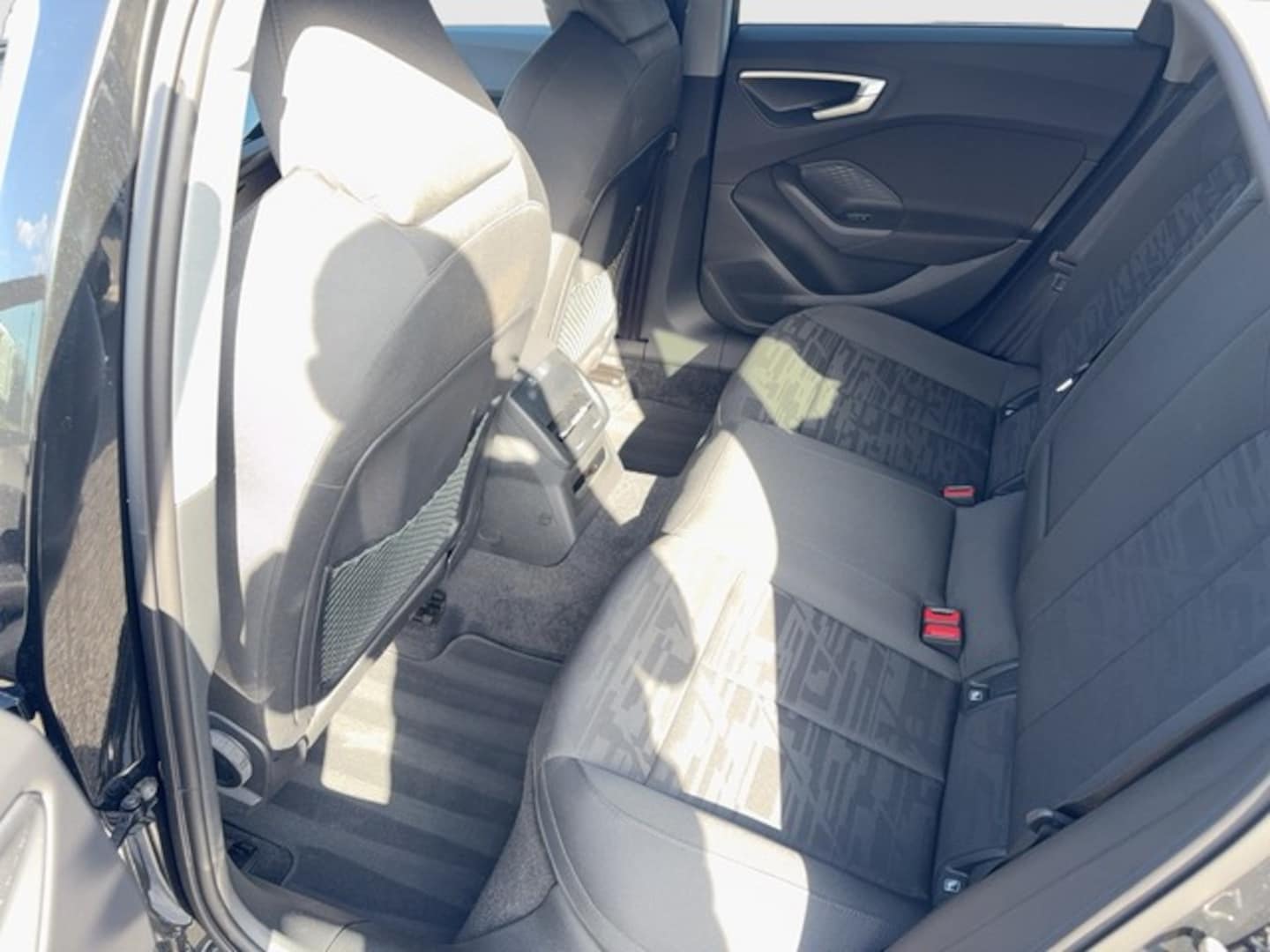 Bild über Audi A5 Avant TDI quattro 150 kW S tronic - für weitere Informationen kontaktieren Sie den Audi Partner
