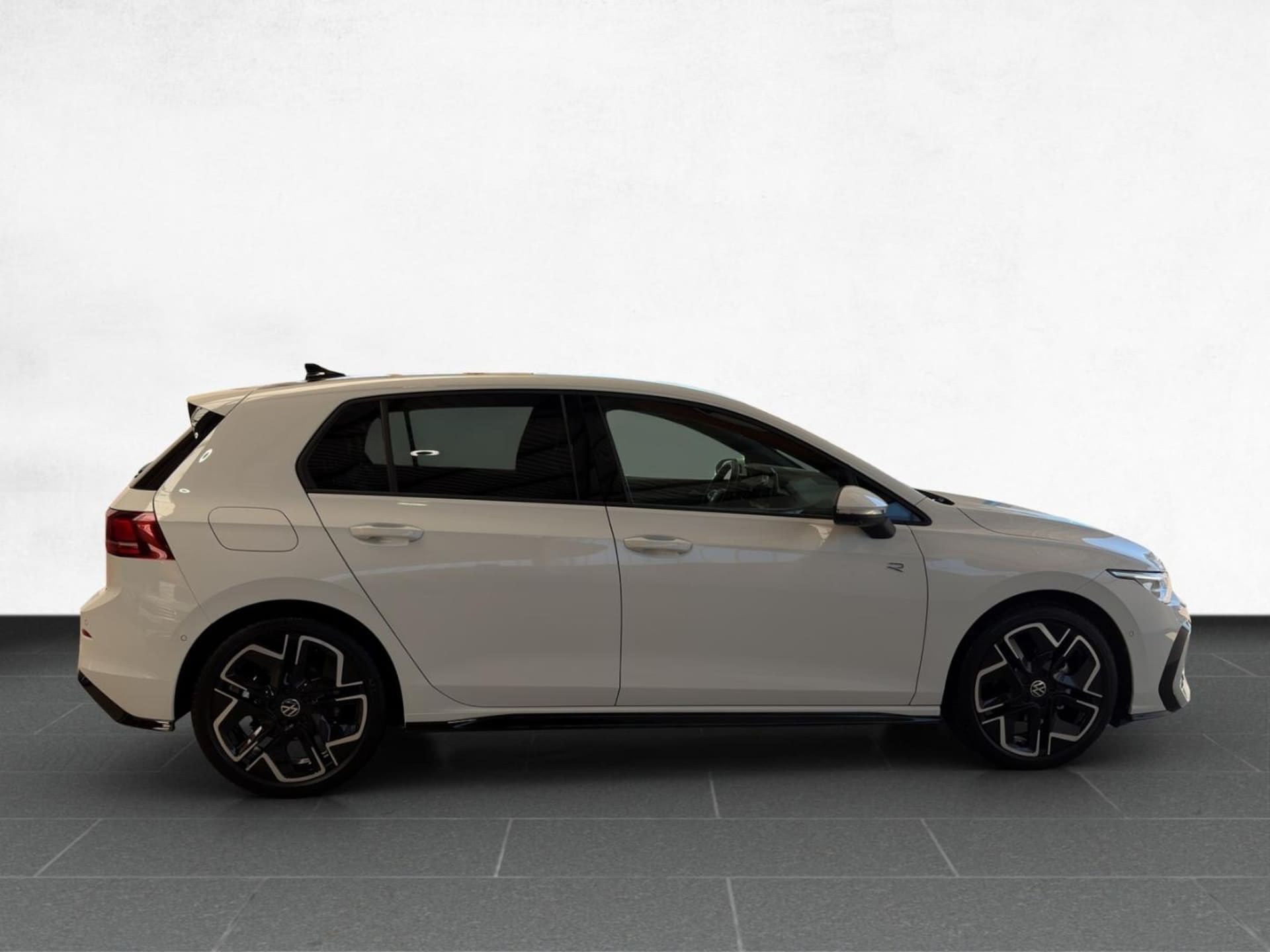 Volkswagen Golf R-Line