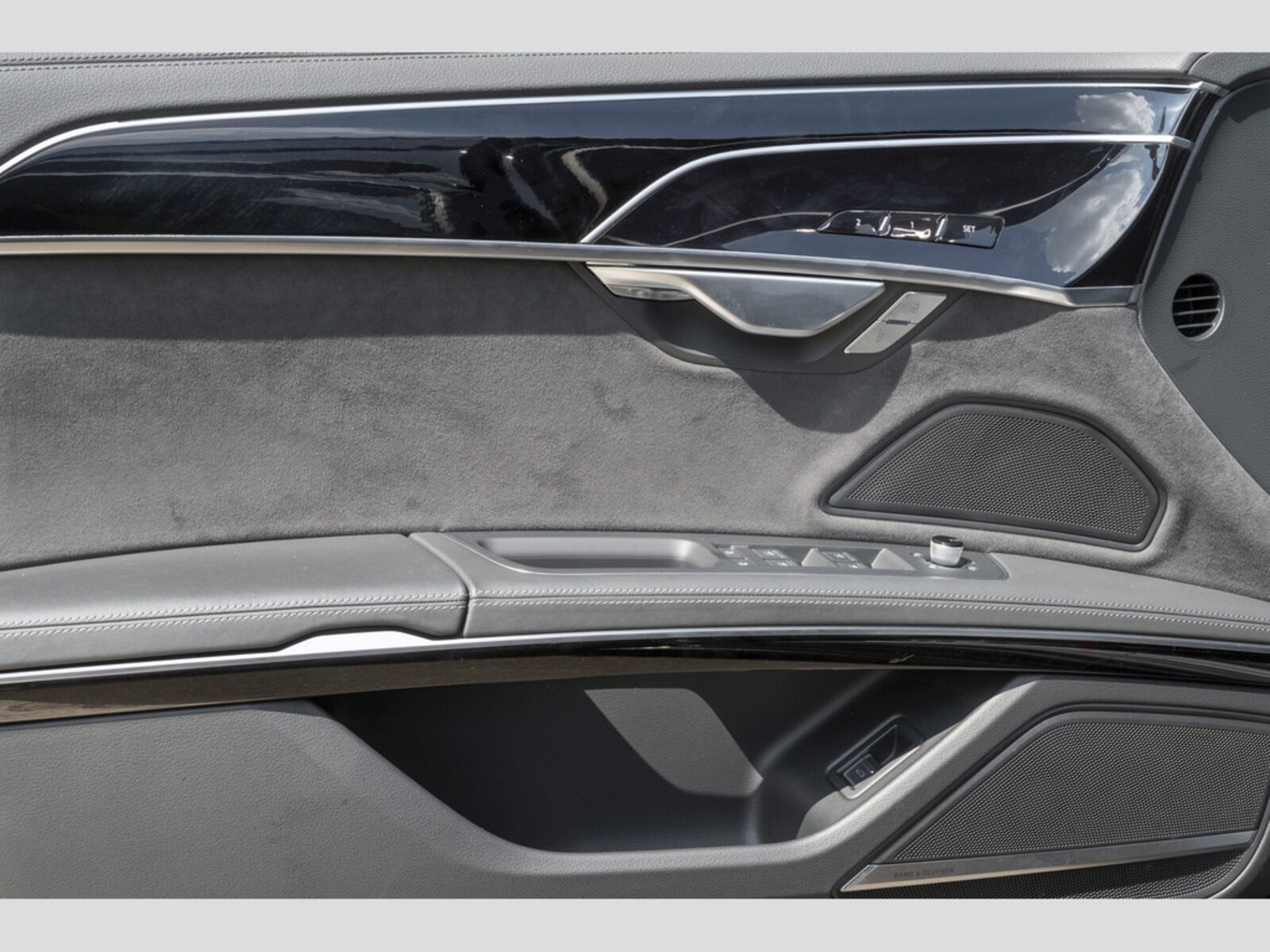 Audi S8 – Bild 16