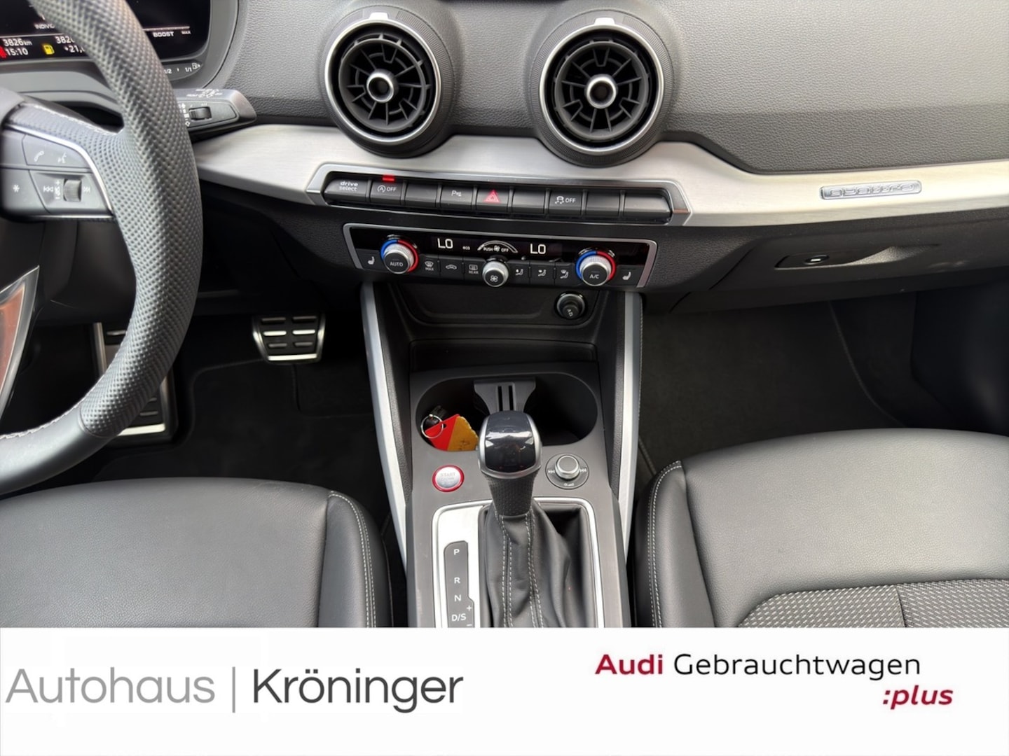 Bild über Audi SQ2 TFSI quattro S tronic - für weitere Informationen kontaktieren Sie den Audi Partner