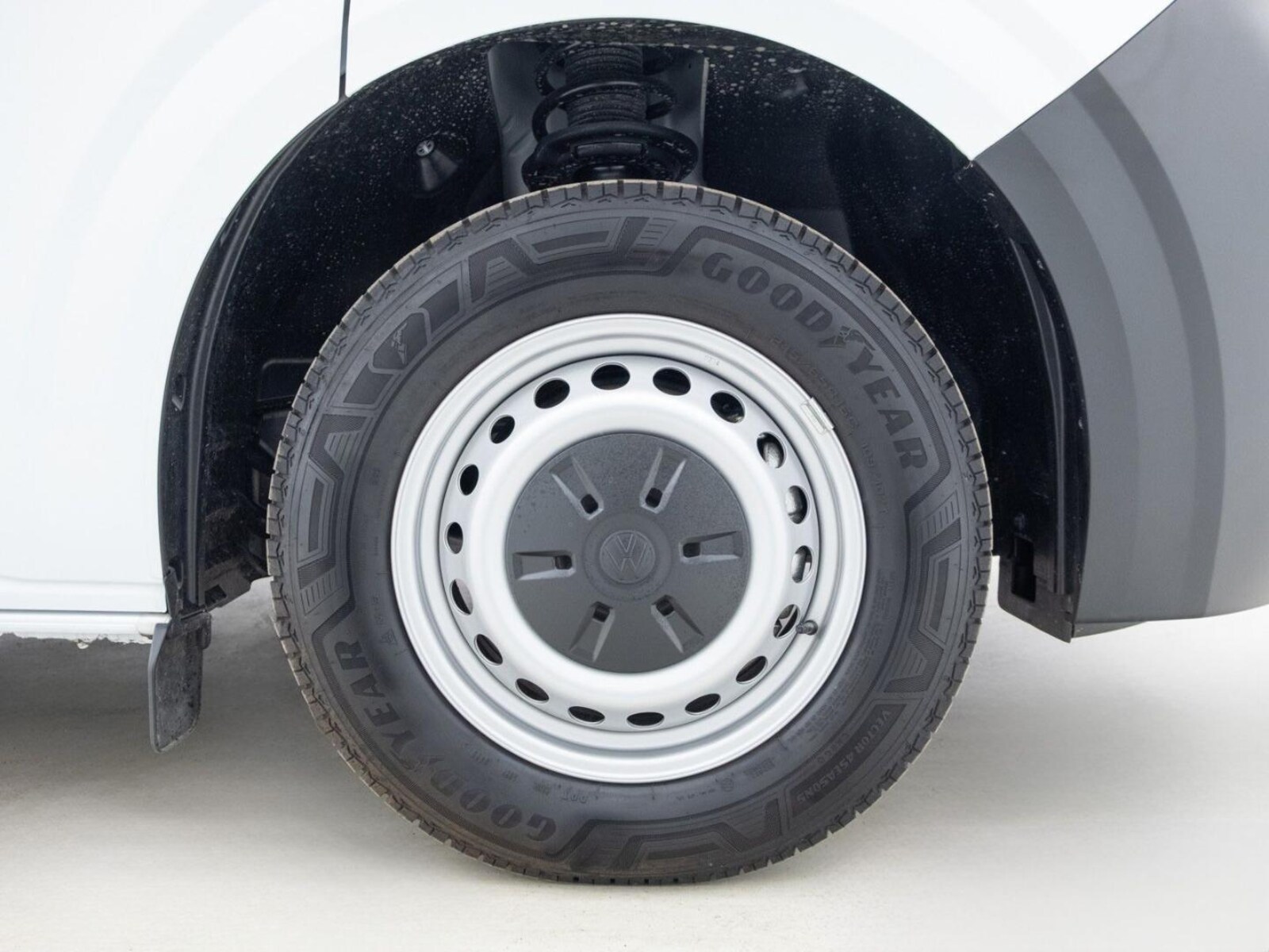 Volkswagen Transporter Kasten langer Radstand – Bild 9