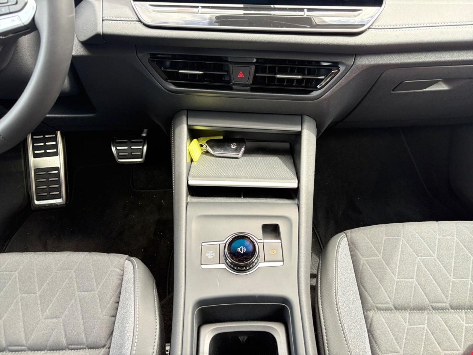 Volkswagen Tiguan – Bild 13