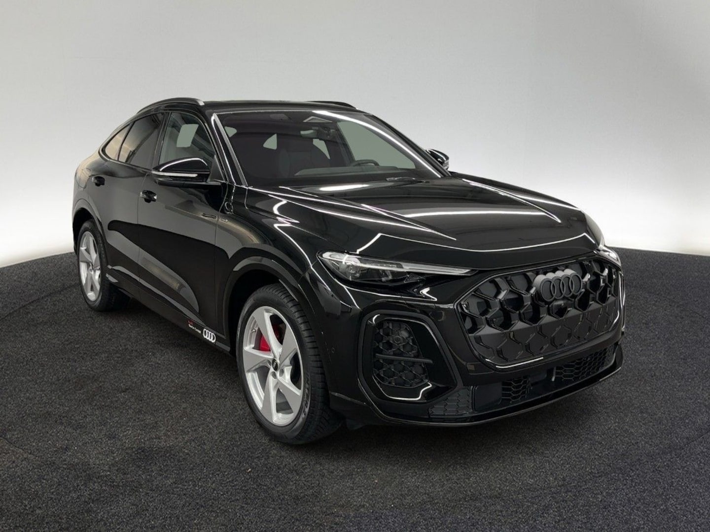 Bild über Audi Q5 Sportback e-hybrid e-hybrid quattro 270 kW S tronic - für weitere Informationen kontaktieren Sie den Audi Partner