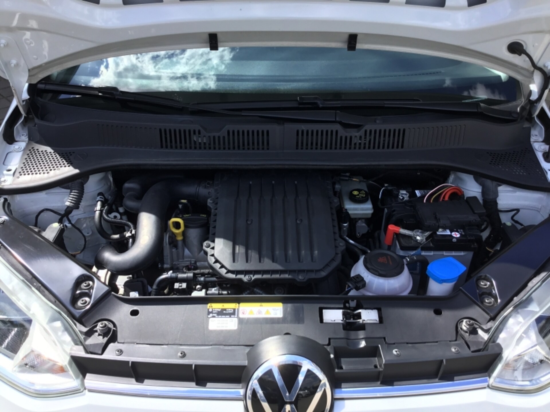 Volkswagen up! move up!