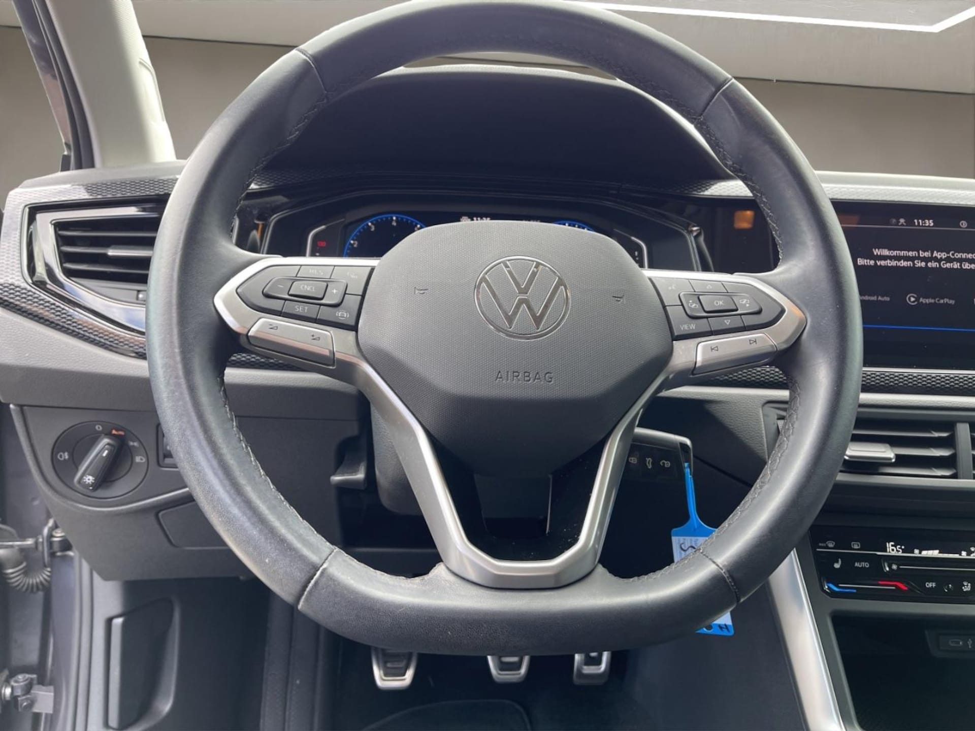 Volkswagen Polo Active