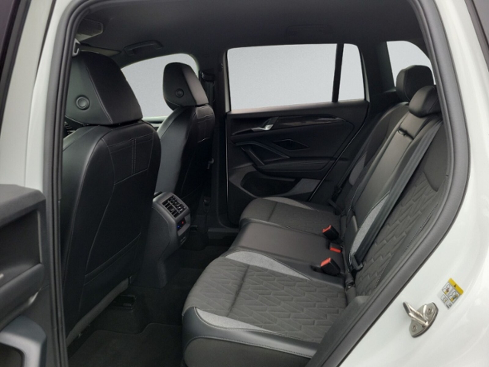 Volkswagen Tiguan – Bild 10