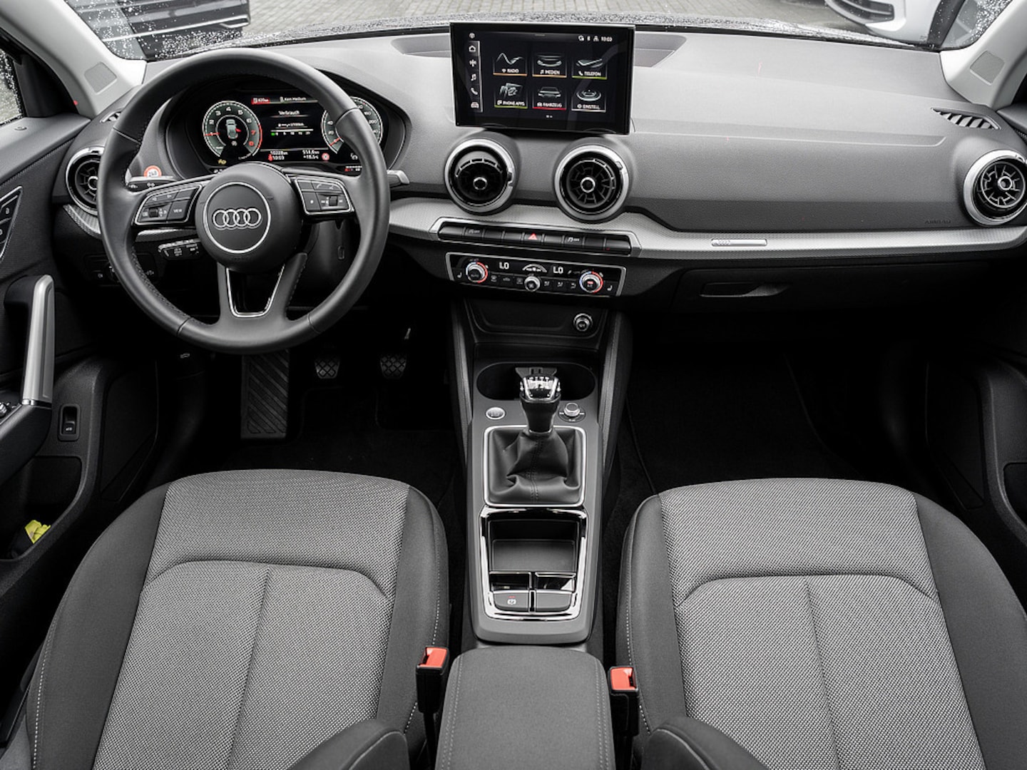 Bild über Audi Q2 30 TFSI Schaltgetriebe - für weitere Informationen kontaktieren Sie den Audi Partner