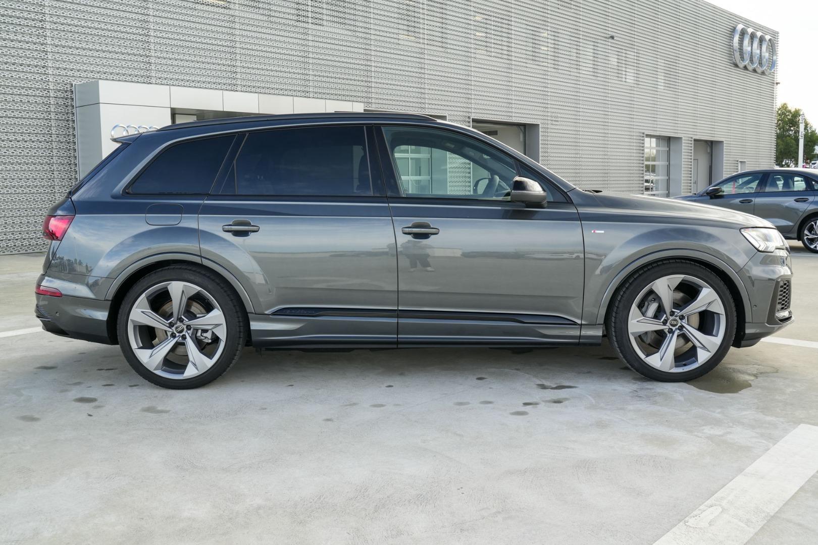 Image about Audi Q7 55 TFSI quattro S line 250 kW tiptronic
