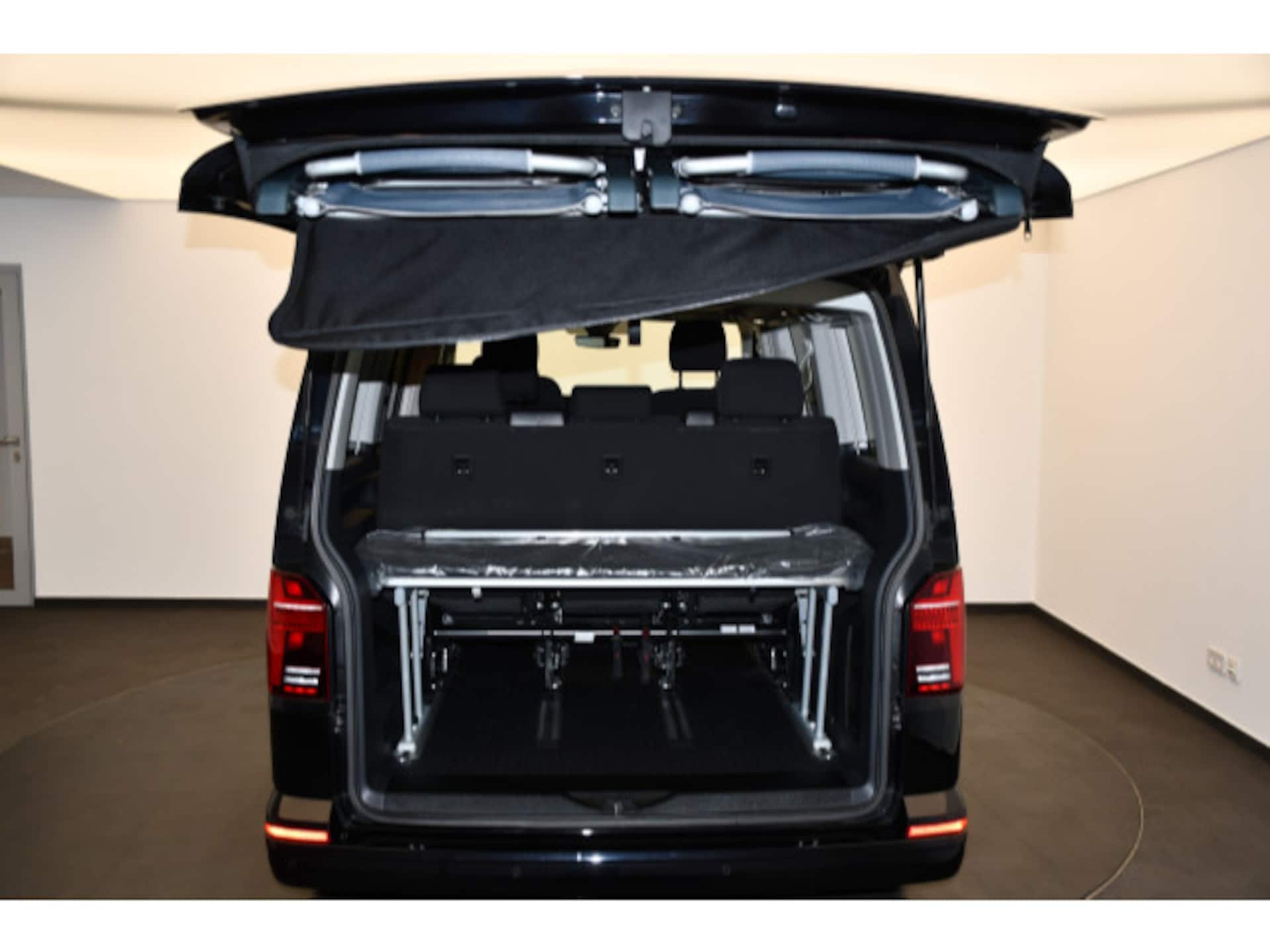 Volkswagen T6.1 California Beach