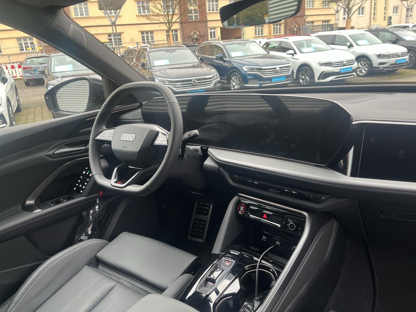 Bild über Audi Q5 Sportback TDI quattro 150 kW S tronic - für weitere Informationen kontaktieren Sie den Audi Partner