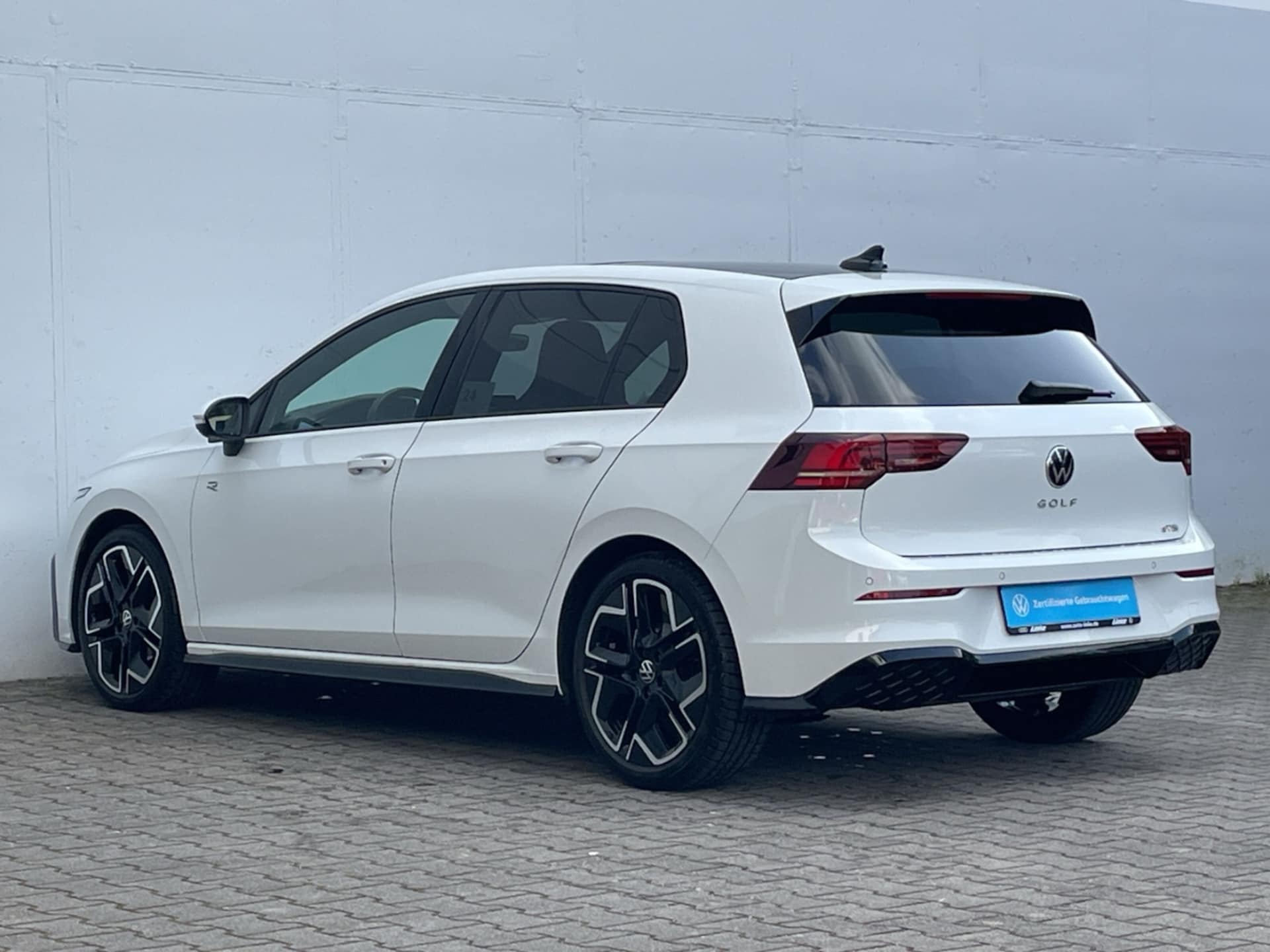 Volkswagen Golf R-Line