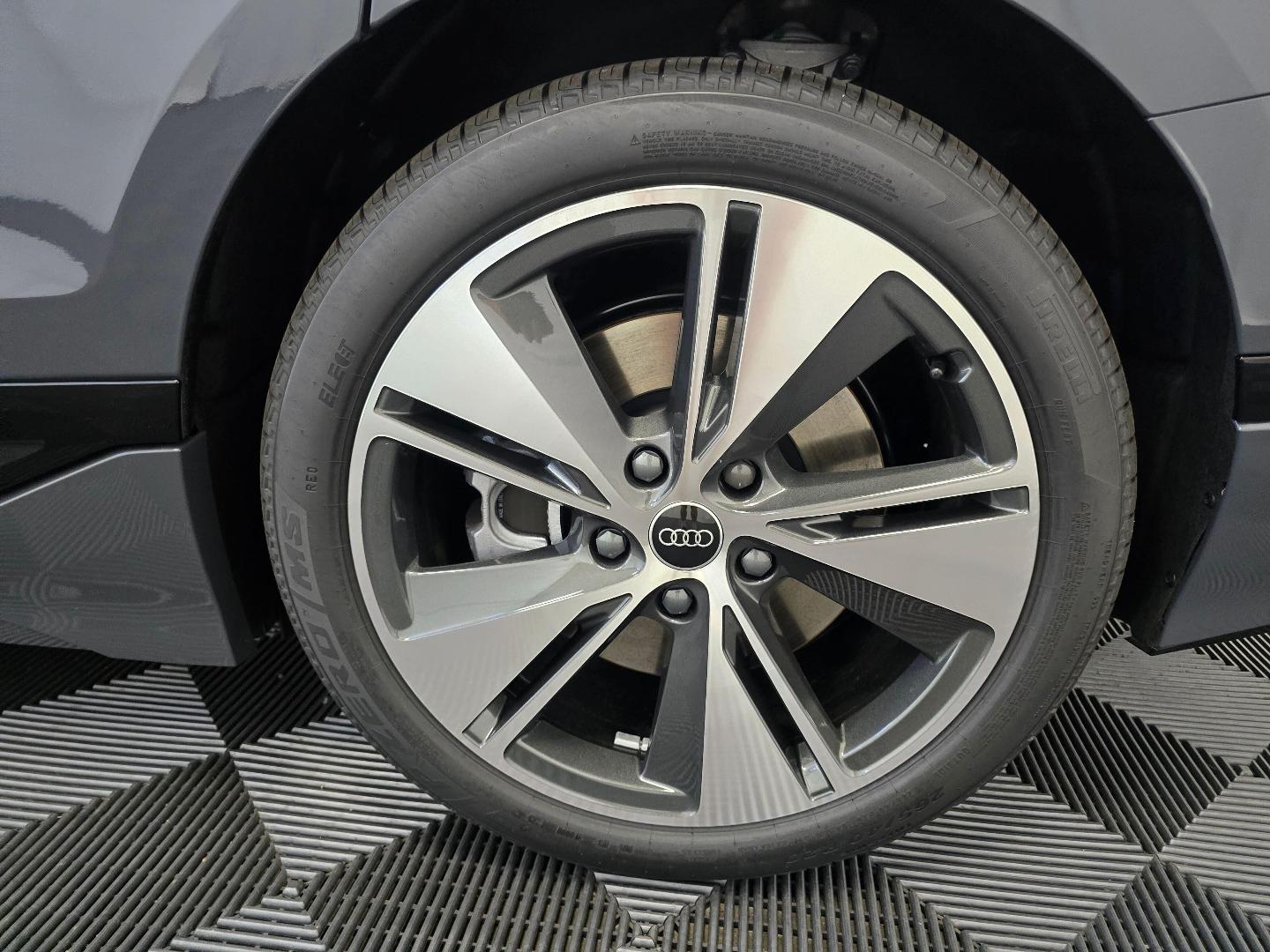 2025 Audi A6 Sportback e-tron Premium Plus - Photo 20