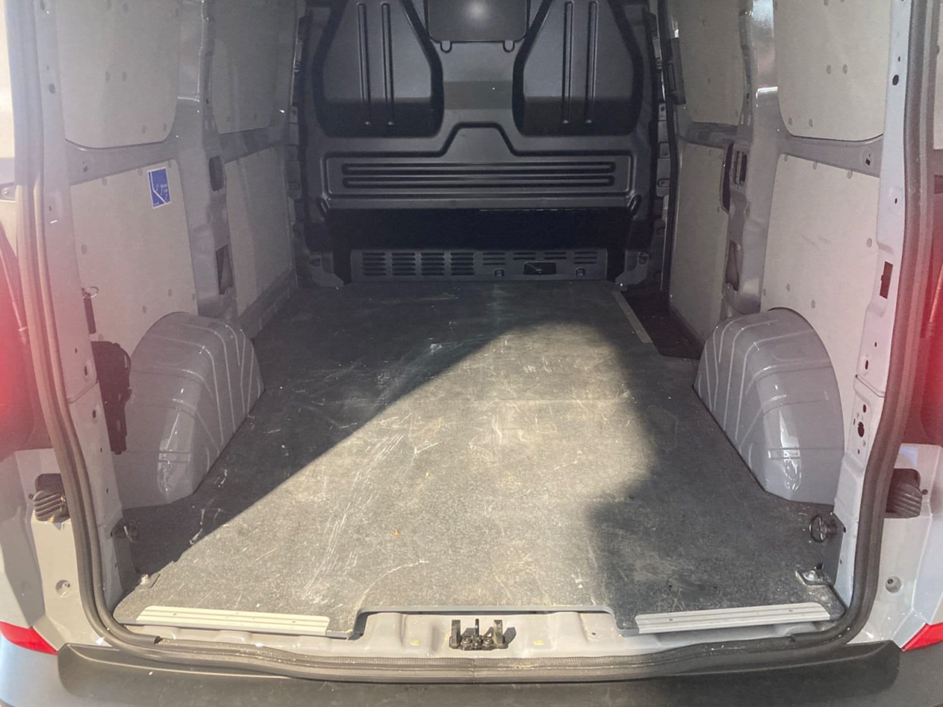 Volkswagen Transporter Kasten kurzer Radstand