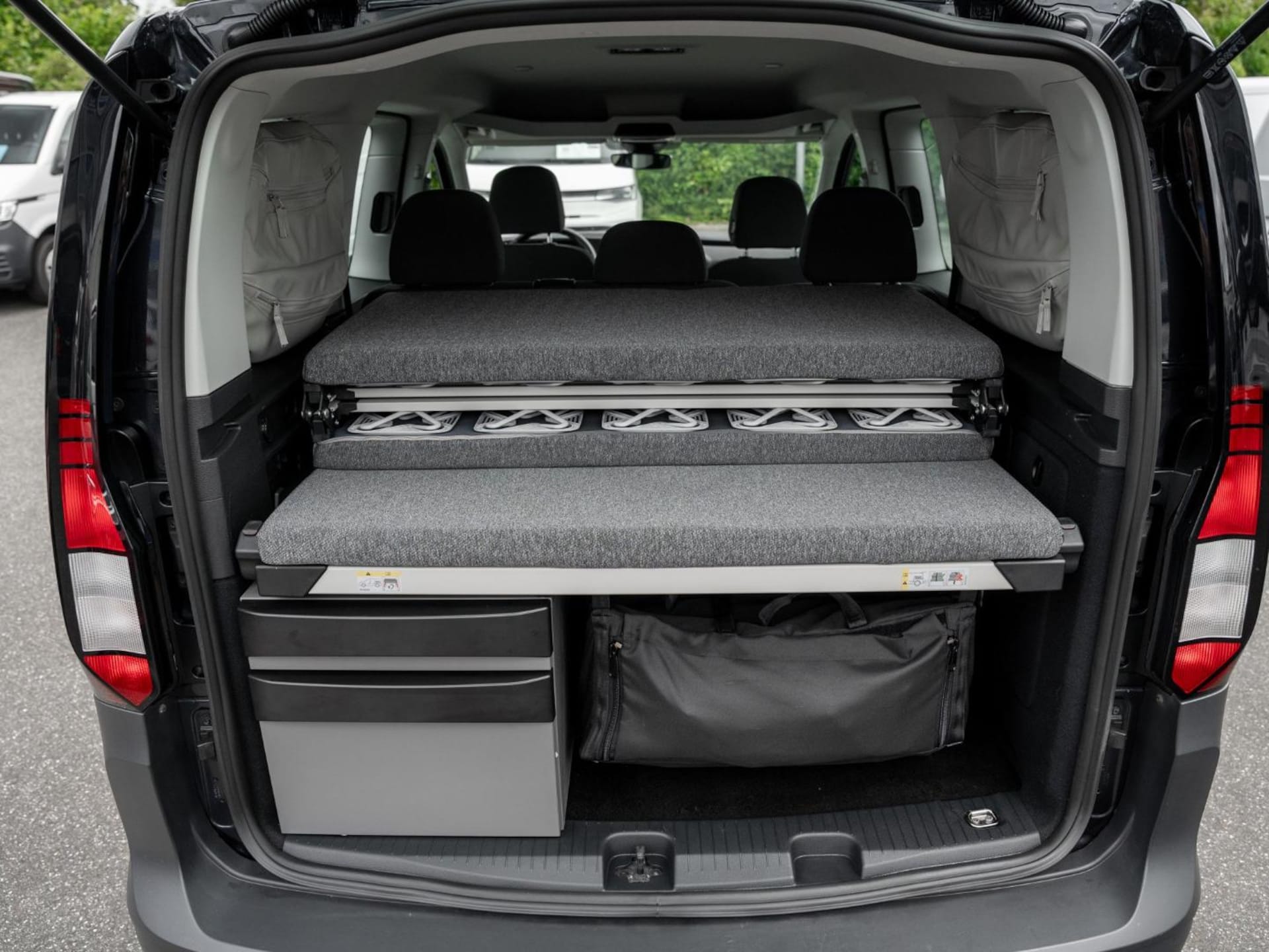 Volkswagen Caddy California