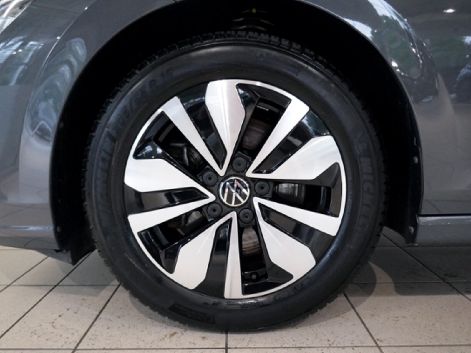 Volkswagen Golf Variant – Bild 6