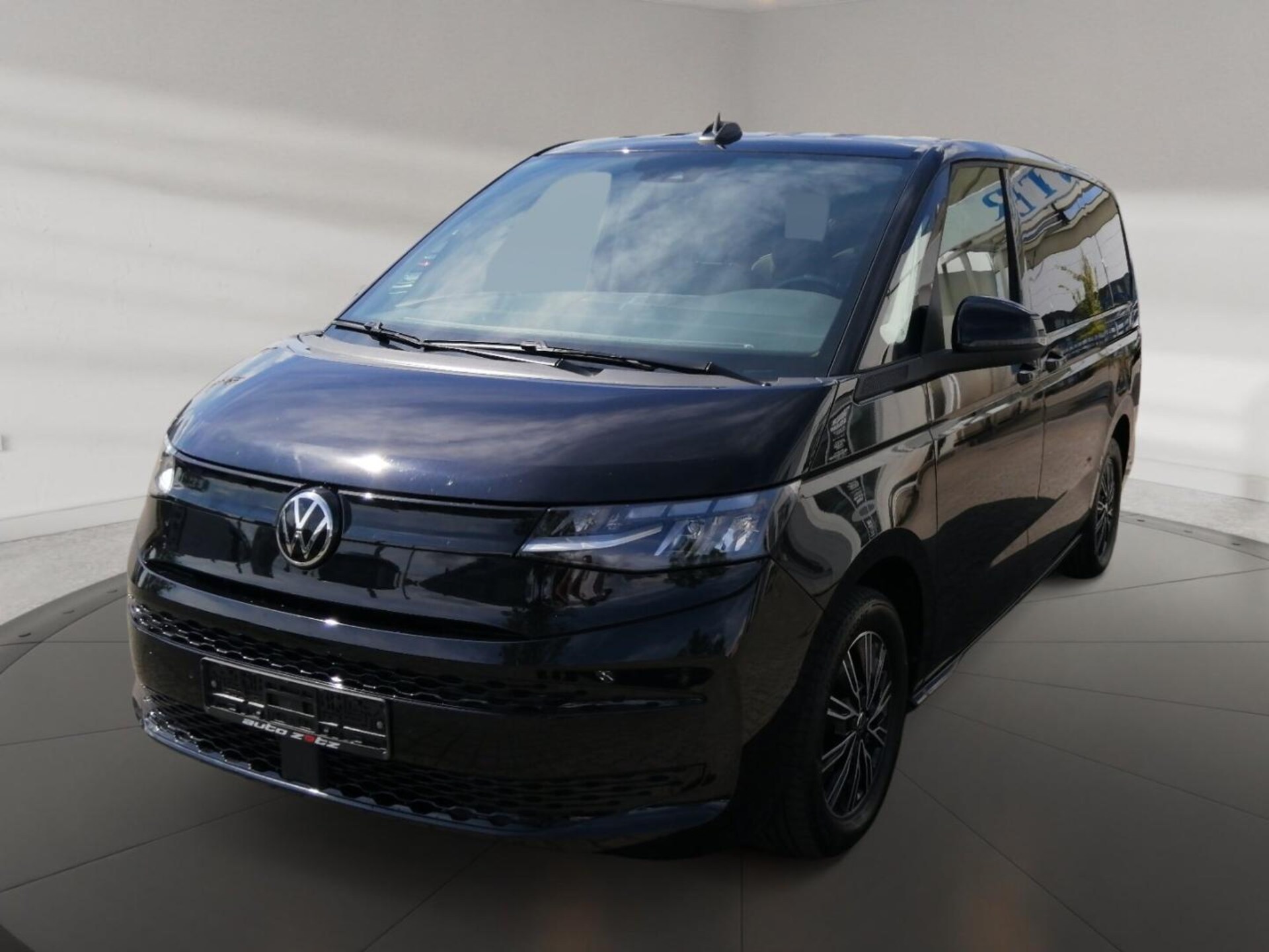 Volkswagen Multivan Langversion Basis-Modell