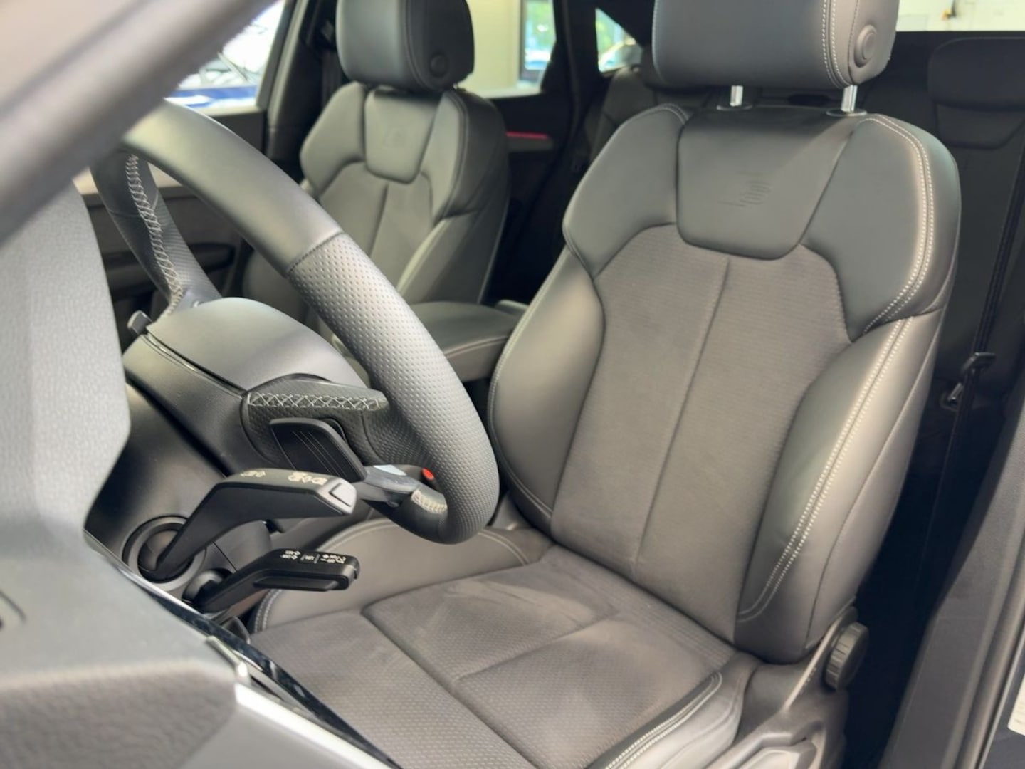 Bild über Audi Q5 Sportback 40 TDI quattro S tronic - für weitere Informationen kontaktieren Sie den Audi Partner