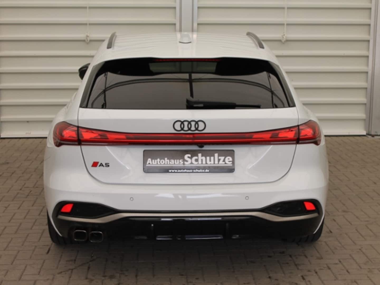 Bild über Audi A5 Avant TDI quattro 150 kW S tronic - für weitere Informationen kontaktieren Sie den Audi Partner