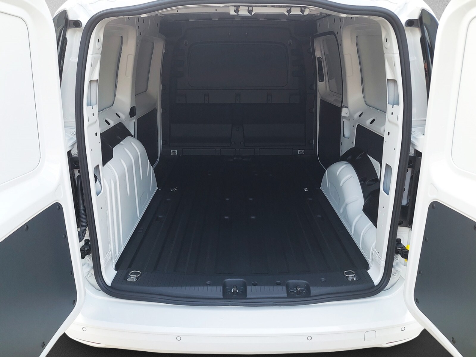 Volkswagen Caddy Maxi Cargo – Bild 8