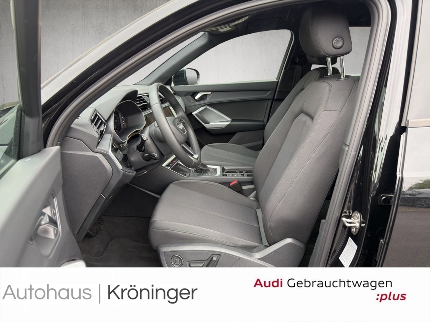 Bild über Audi Q3 advanced 35 TFSI S tronic - für weitere Informationen kontaktieren Sie den Audi Partner
