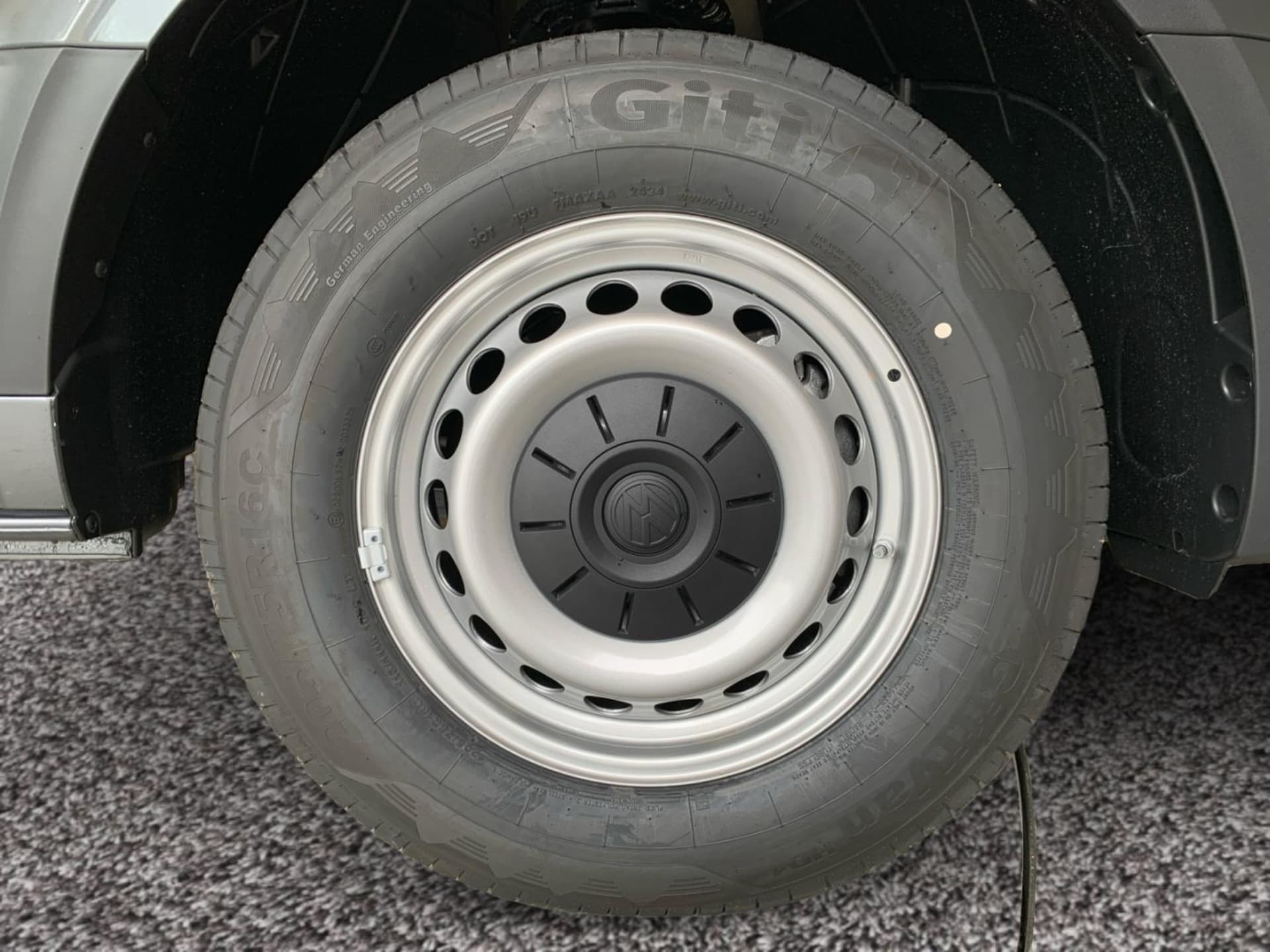 Volkswagen Crafter Kasten mittlerer Radstand
