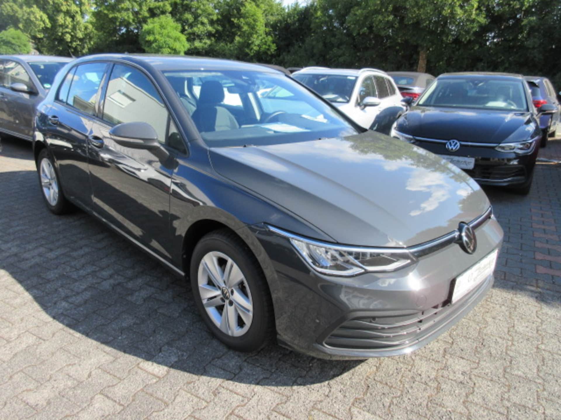 Volkswagen Golf Life