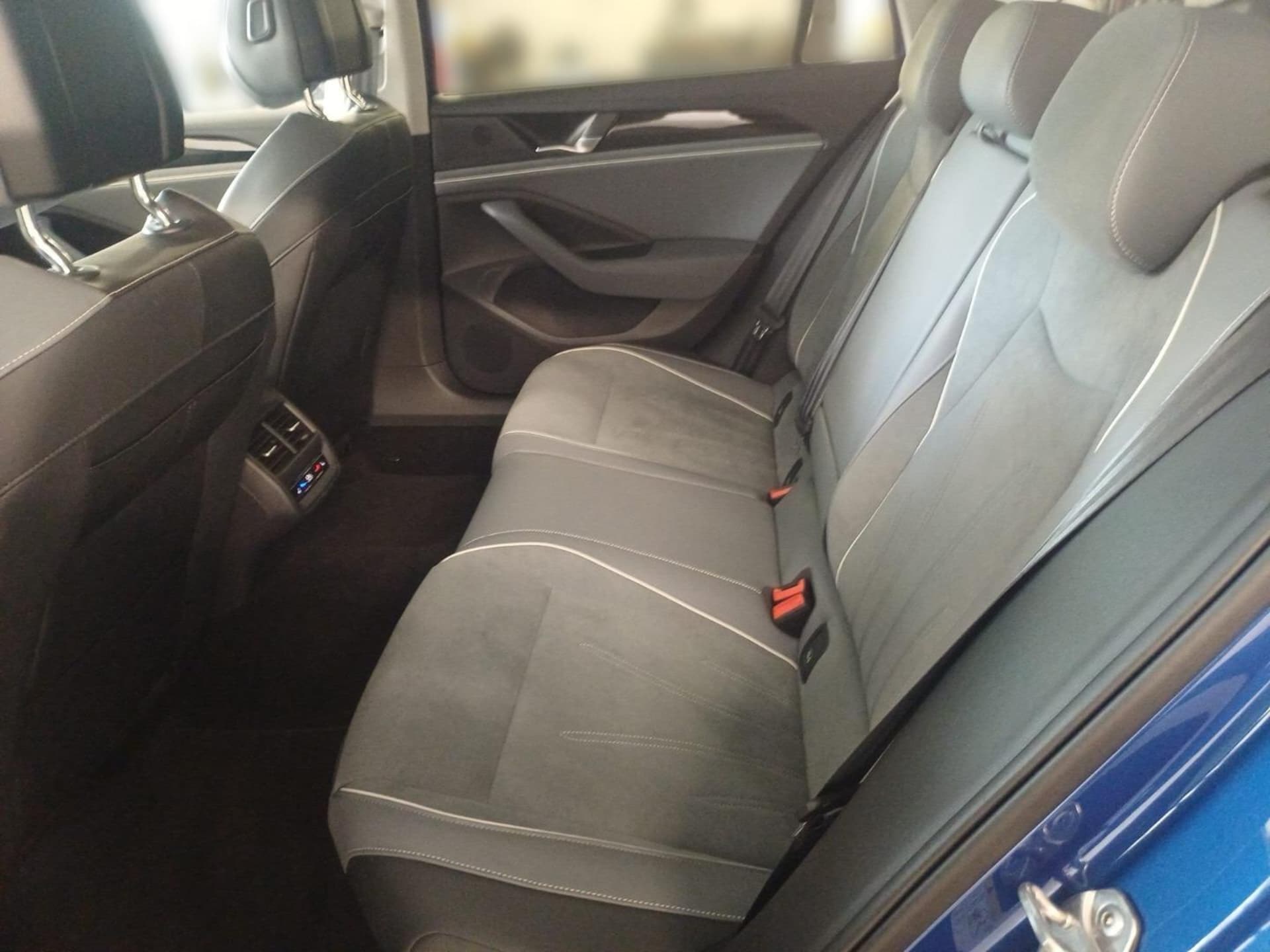 Volkswagen Passat Business