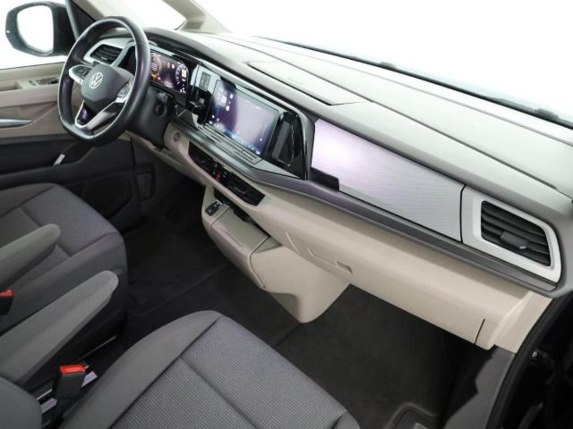 Volkswagen Multivan Basis-Modell