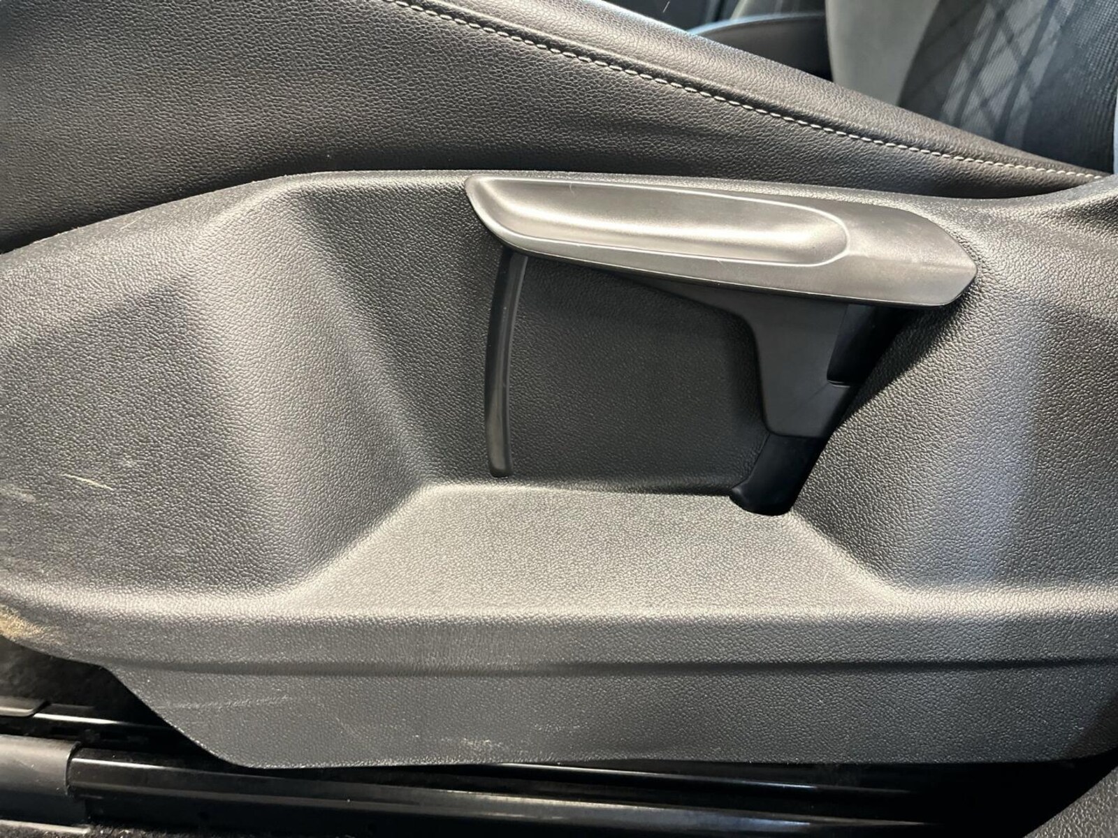 Volkswagen Tiguan Allspace – Bild 15