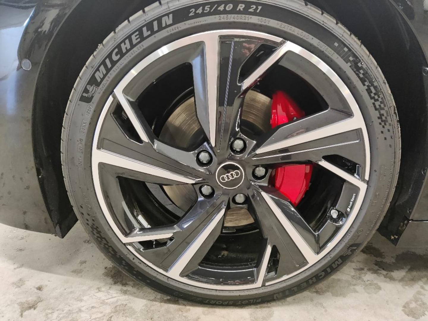 Bild über Audi A6 Avant e-tron S line business e-tron performance 270 kW - für weitere Informationen kontaktieren Sie den Audi Partner