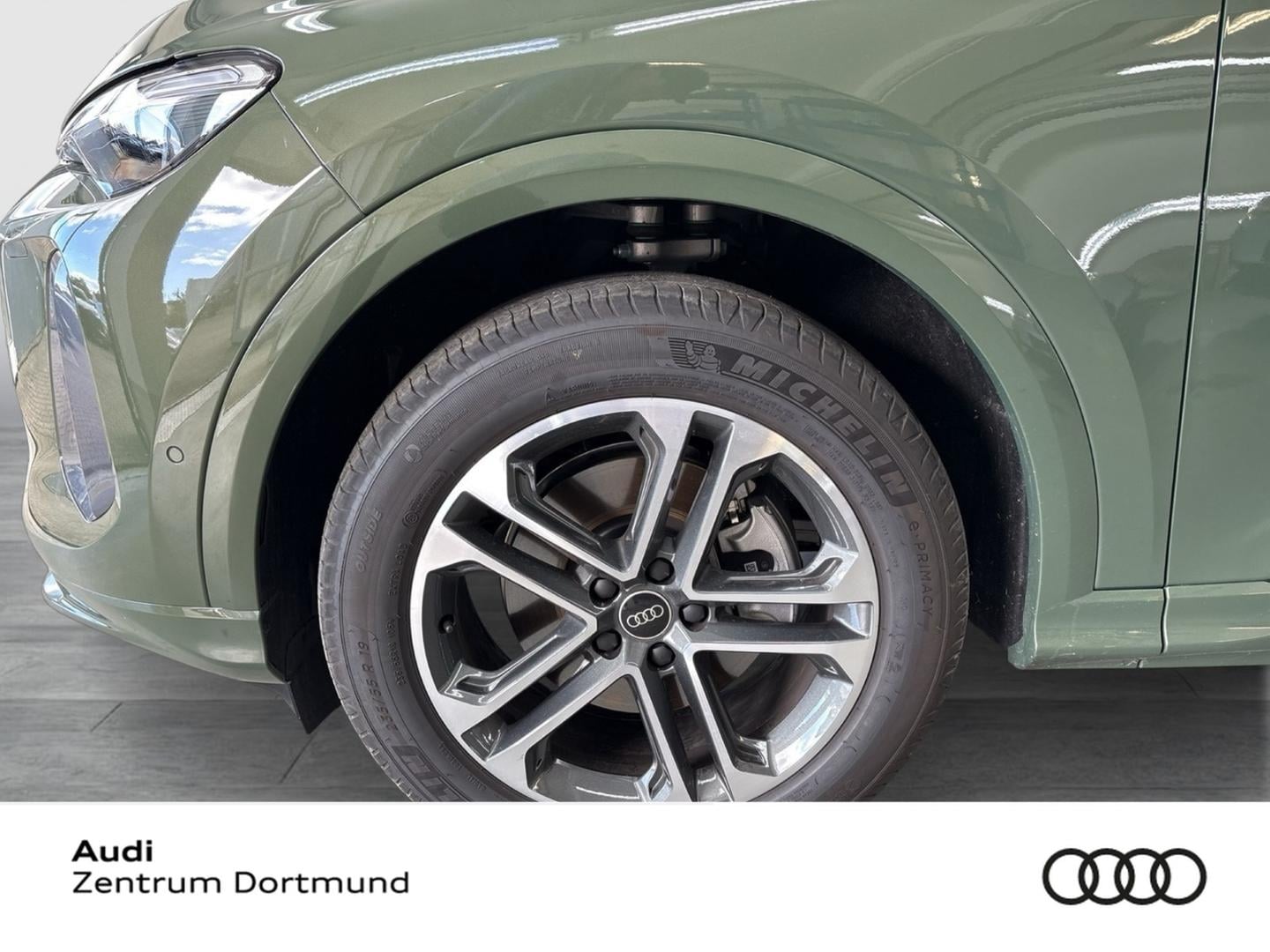 Bild über Audi Q5 SUV TFSI quattro 150 kW S tronic - für weitere Informationen kontaktieren Sie den Audi Partner