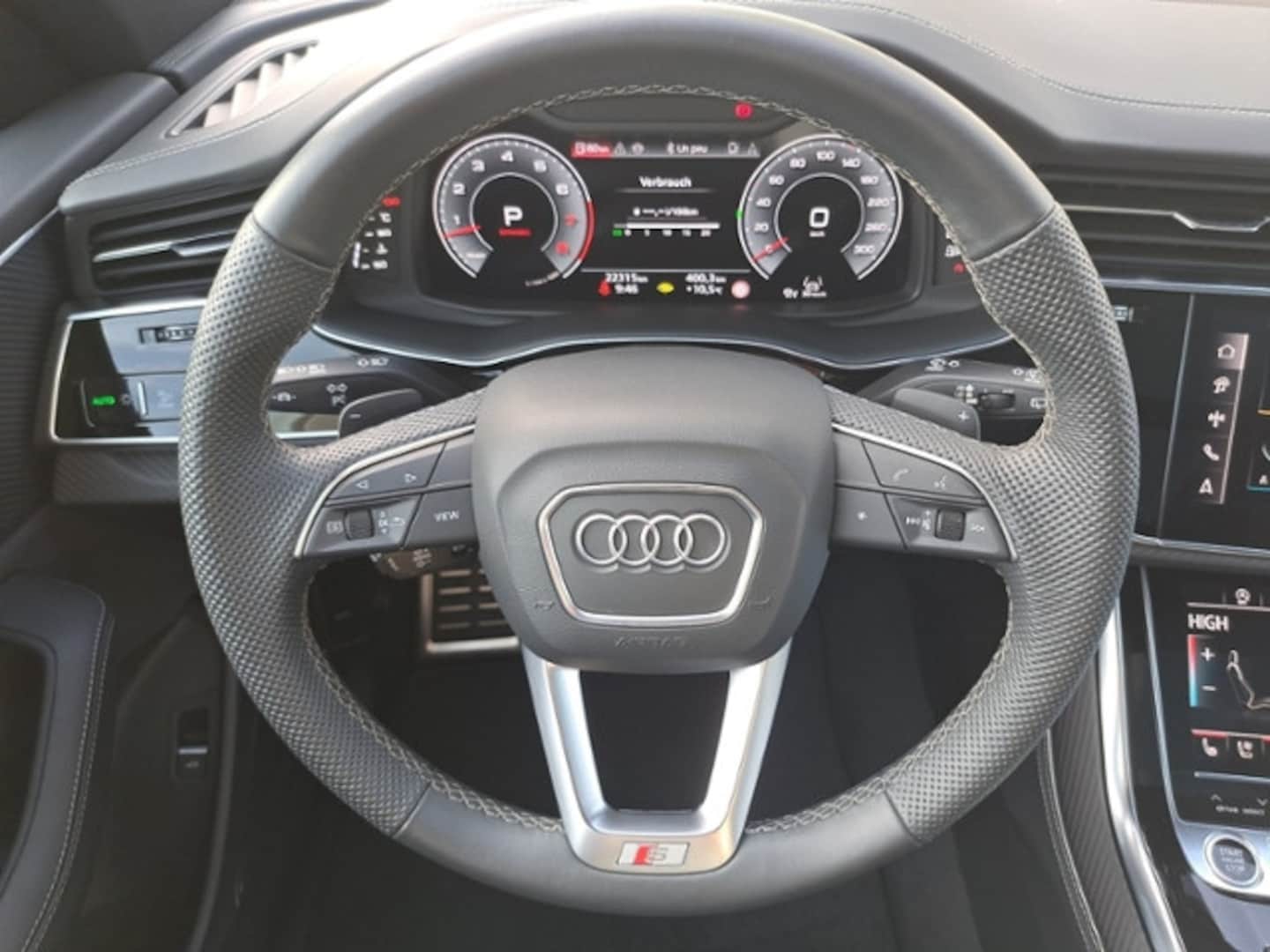 Bild über Audi Q8 SUV 55 TFSI quattro tiptronic - für weitere Informationen kontaktieren Sie den Audi Partner