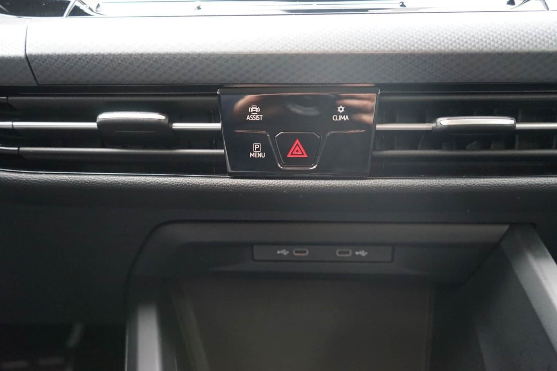 Volkswagen Golf Active