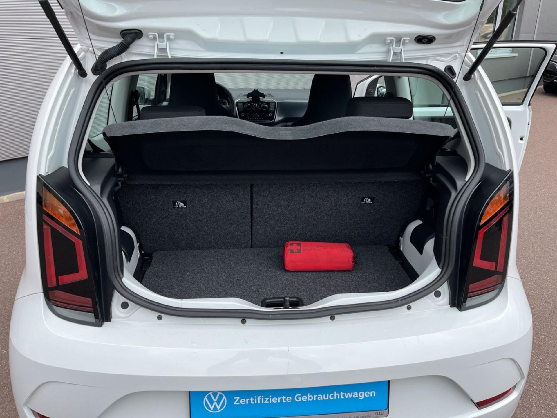 Volkswagen up!