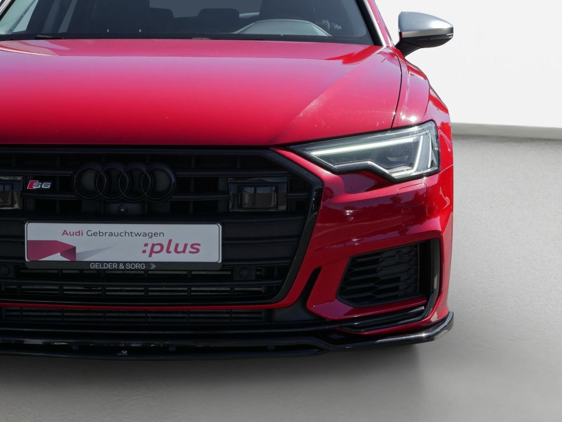 Audi S6 Avant