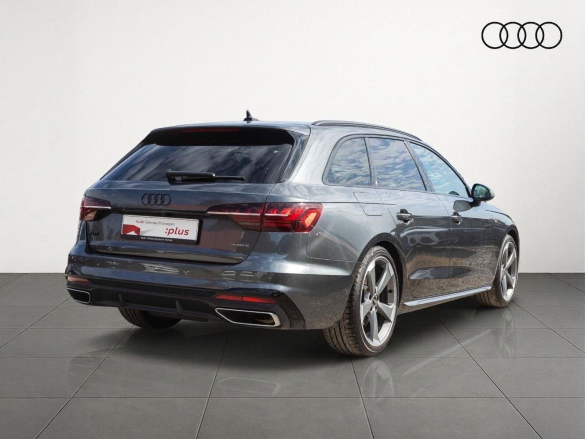 Audi A4 Avant S line