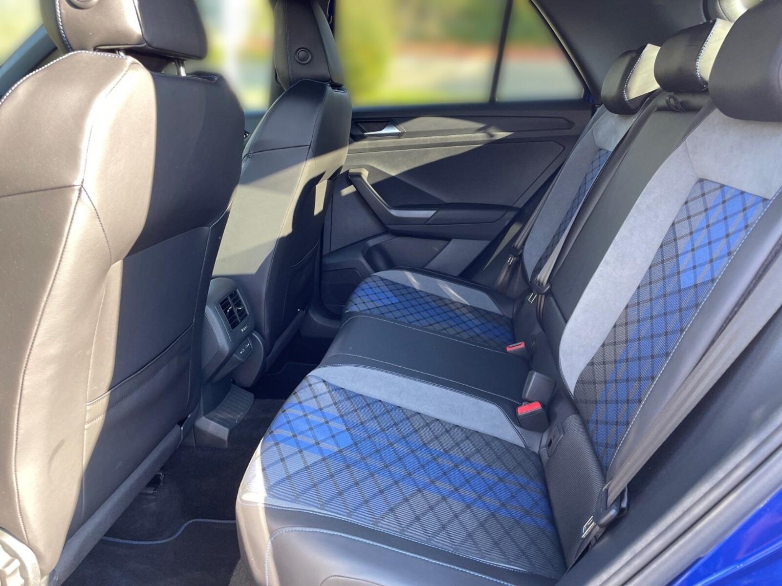 Volkswagen T-Roc – Bild 13