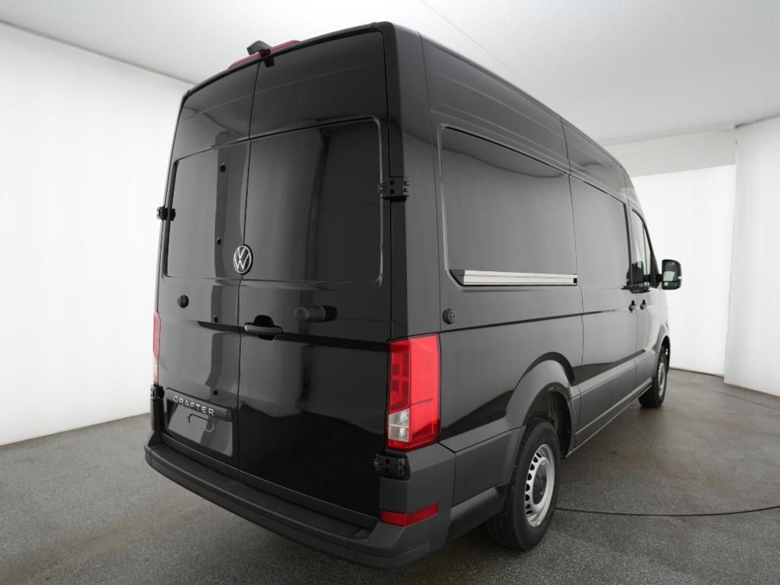 Volkswagen Crafter Kasten mittlerer Radstand – Bild 3