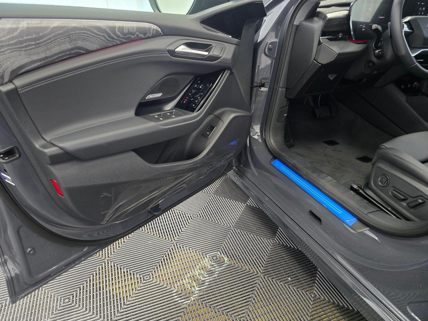 2025 Audi A6 Sportback e-tron Premium Plus - Photo 23