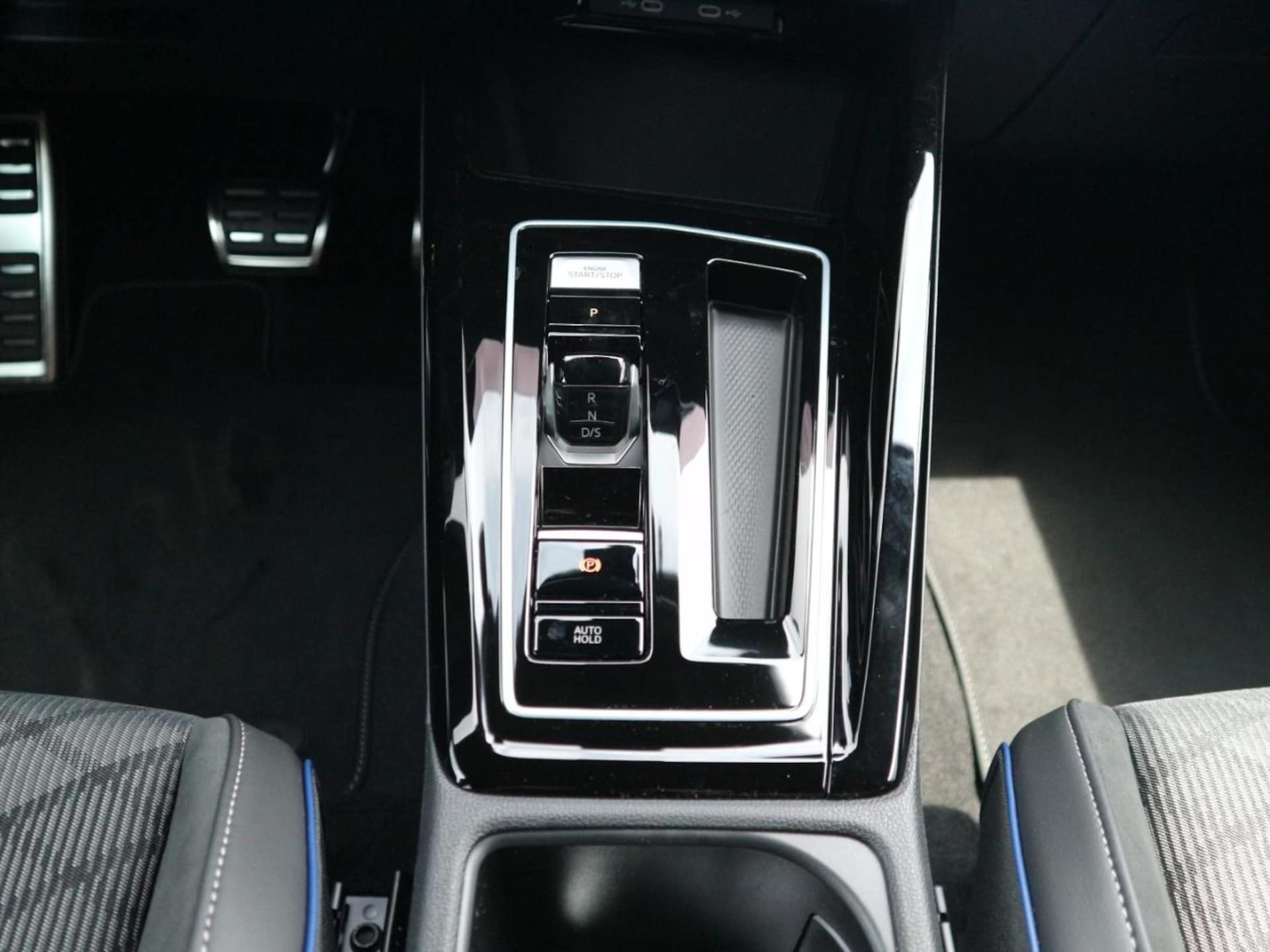 Volkswagen Golf Variant R-Line