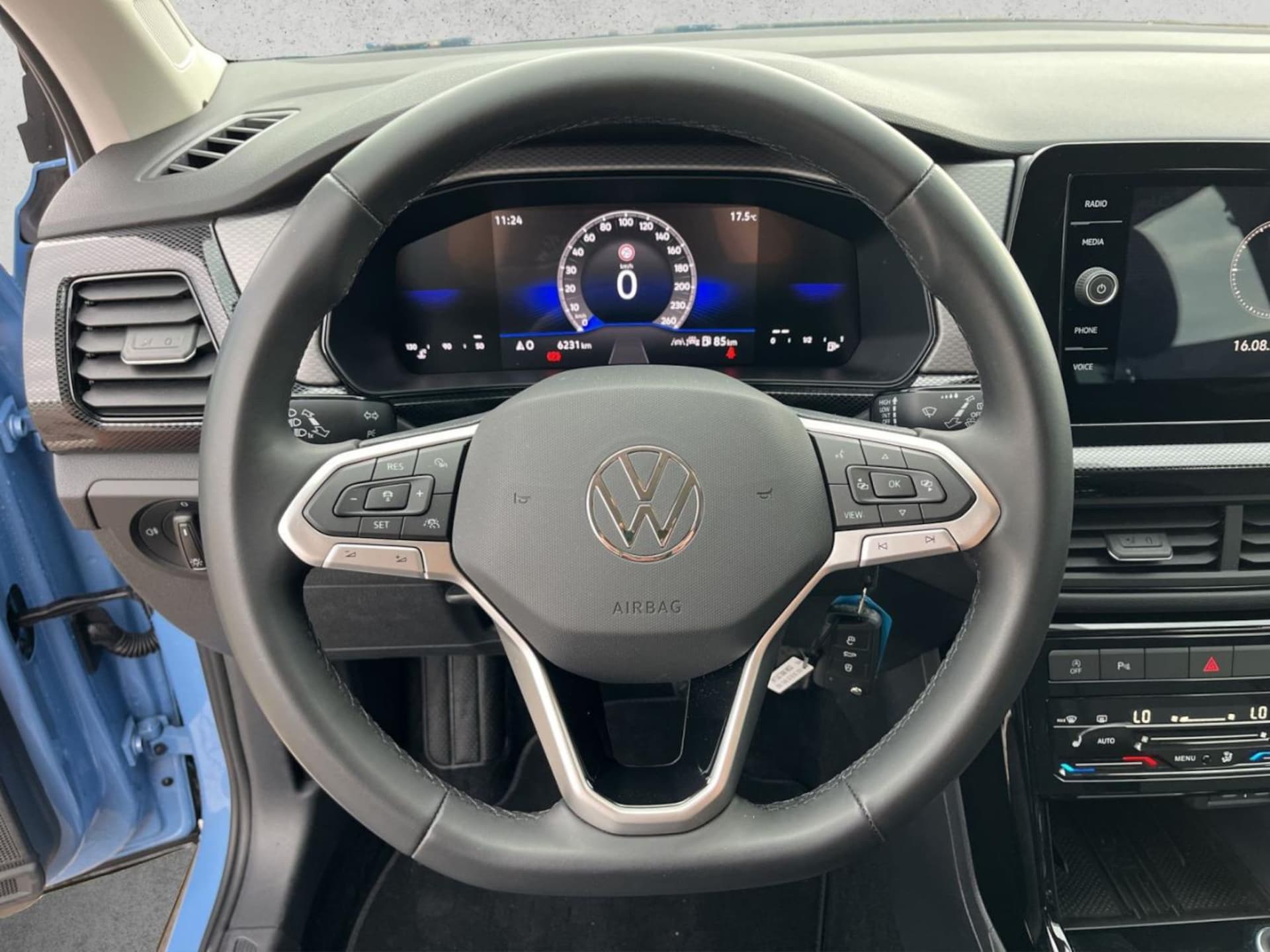 Volkswagen T-Cross Life